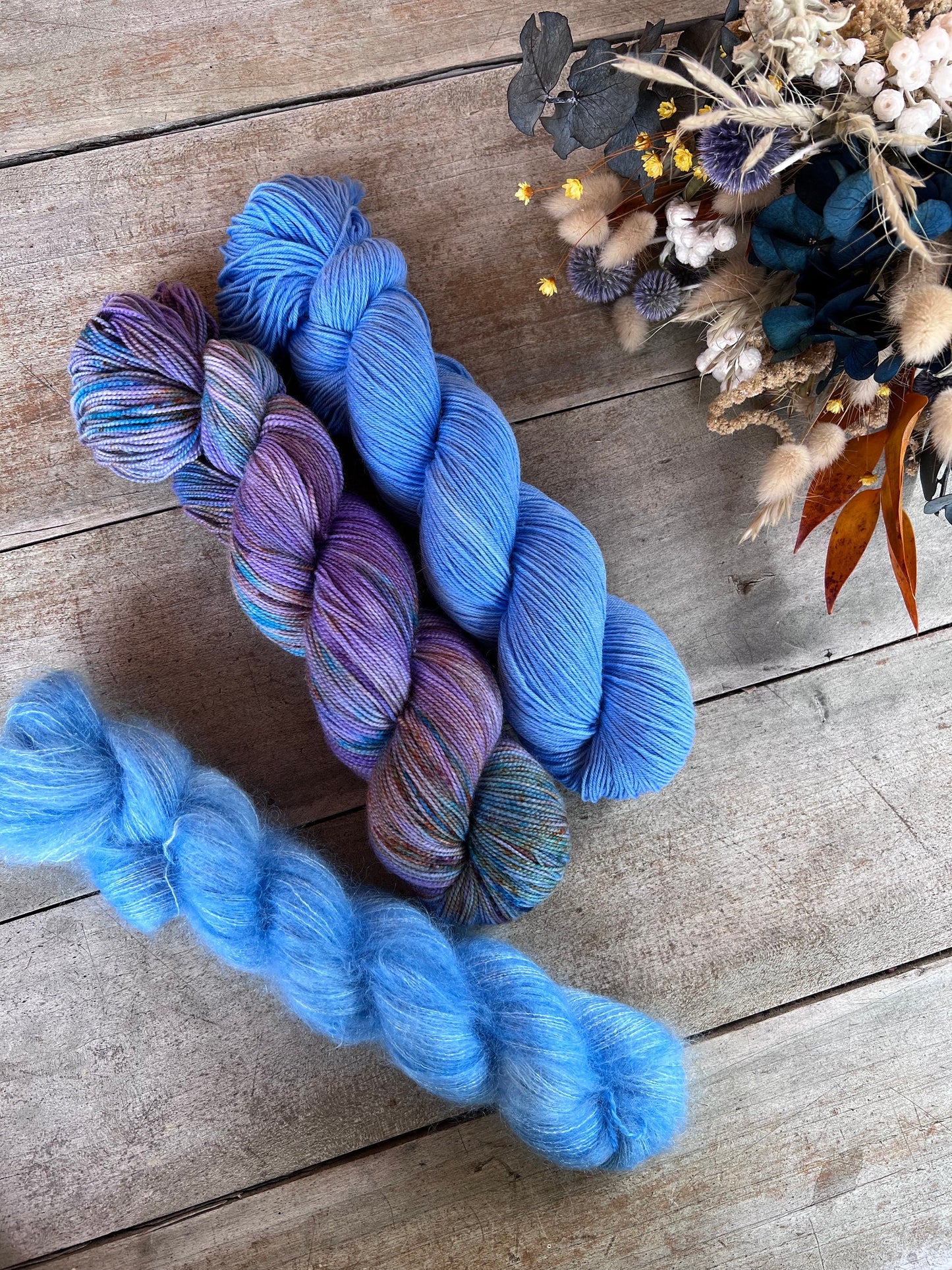 Laine teinte à la main coloris Flipper Fingering Mérinos ou Mérinos nylon ou DK mérinos ou Lace Mohair et soie