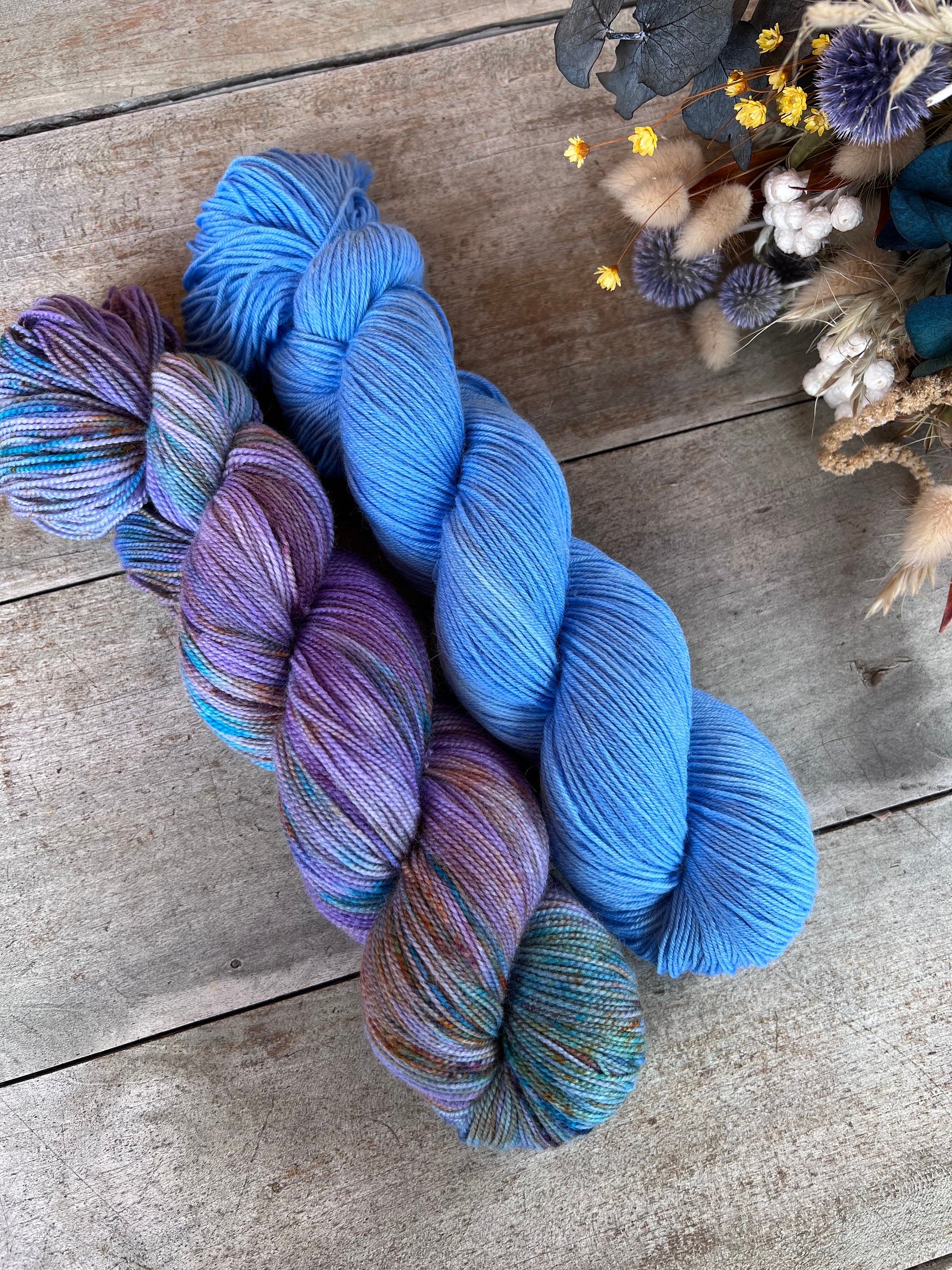 Laine teinte à la main coloris Flipper  Fingering Mérinos ou Mérinos nylon ou DK mérinos ou Lace Mohair et soie