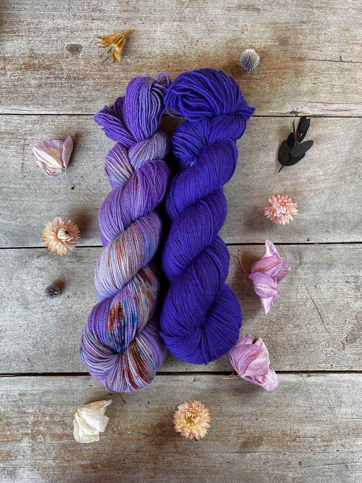 Laine teinte à la main coloris Iris Fingering Mérinos ou Mérinos nylon ou DK mérinos ou Lace mohair et soie