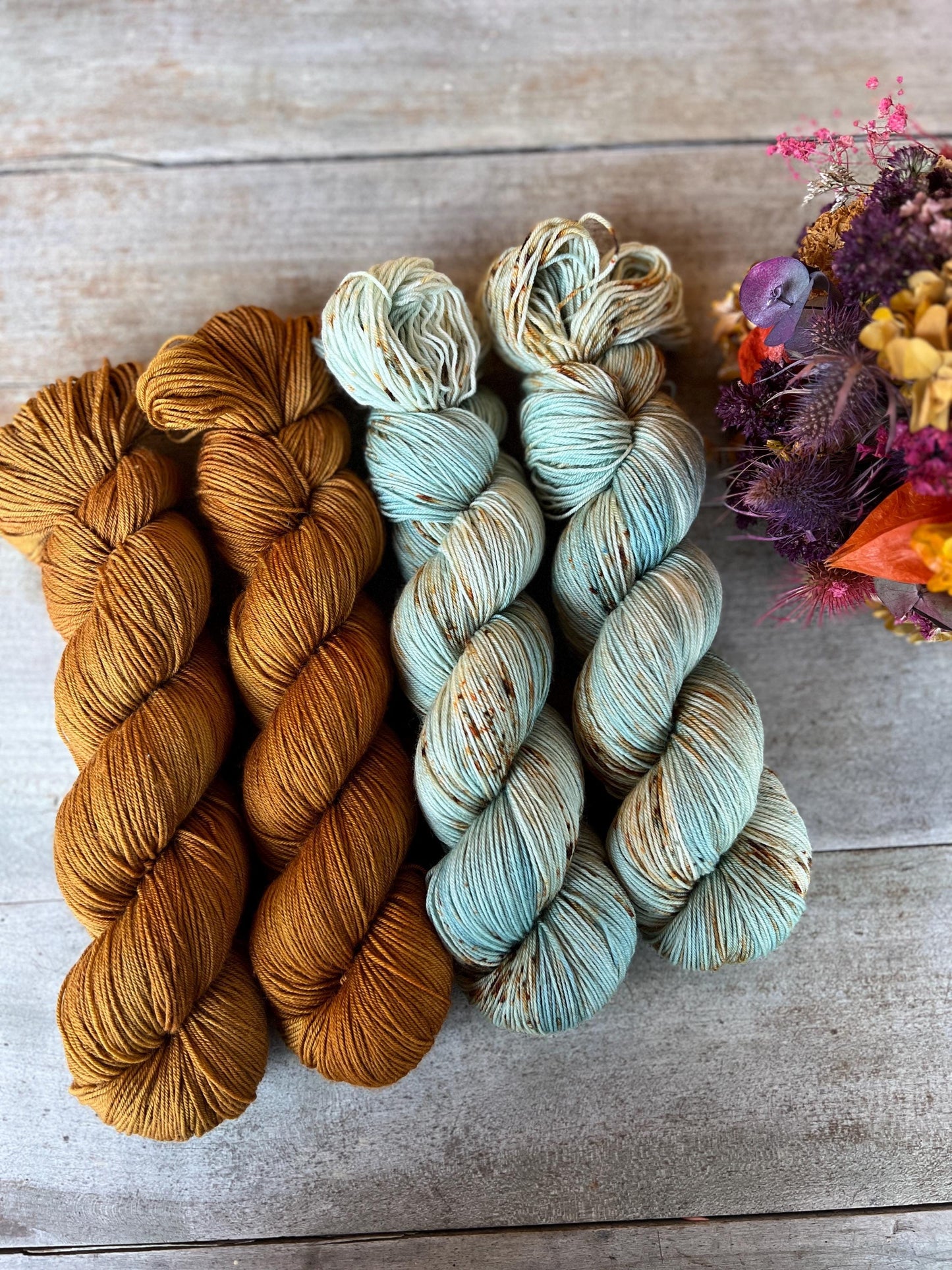 Laine teinte à la main coloris Aude Fingering Mérinos ou Mérinos nylon ou DK Mérinos ou Lace Mohair et soie