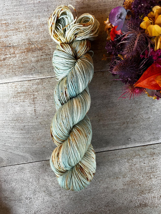 Laine teinte à la main coloris Aude Fingering Mérinos ou Mérinos nylon ou DK Mérinos ou Lace Mohair et soie