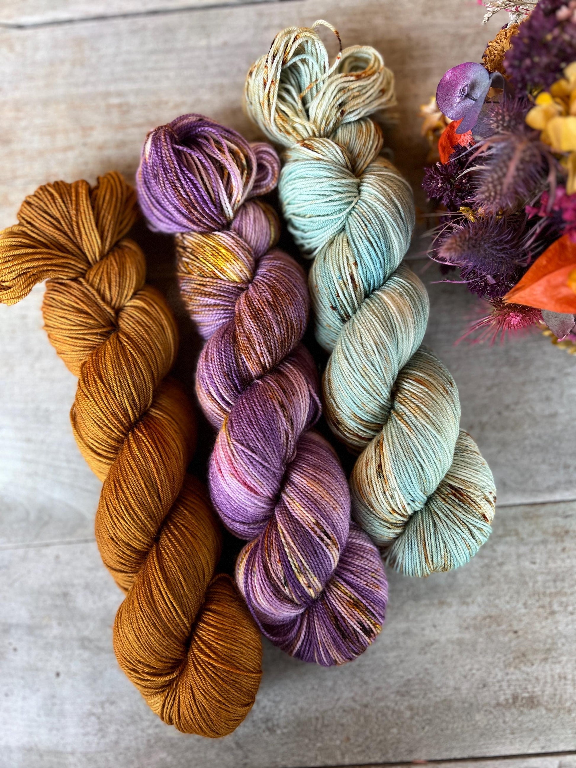 Laine teinte à la main coloris Aude Fingering Mérinos ou Mérinos nylon ou DK Mérinos ou Lace Mohair et soie