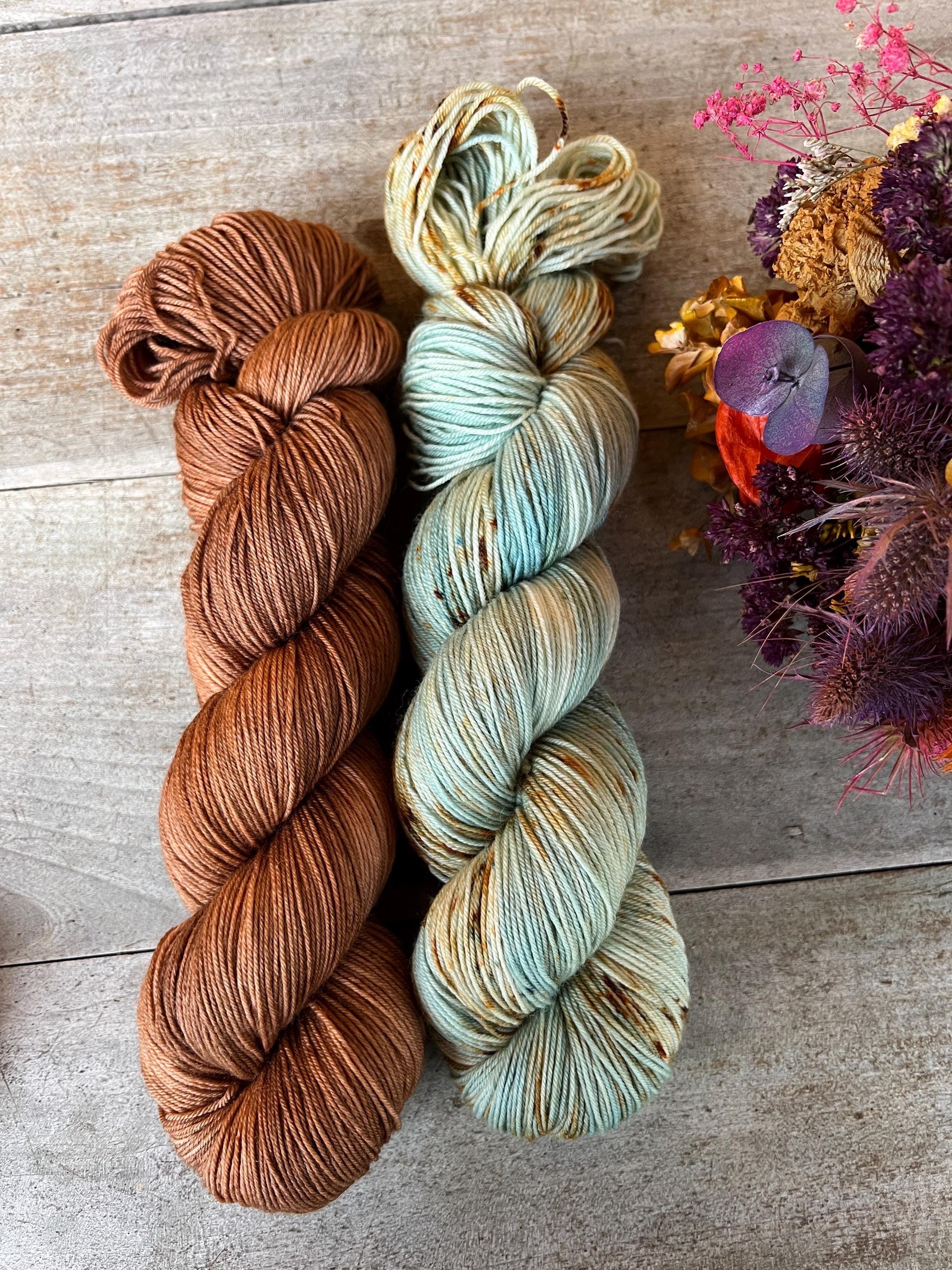 Laine teinte à la main coloris Aude Fingering Mérinos ou Mérinos nylon ou DK Mérinos ou Lace Mohair et soie