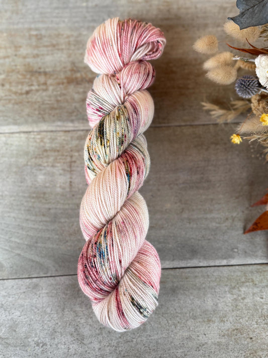 Laine teinte à la main coloris ZORA Fingering Mérinos ou Mérinos nylon ou Dk Mérinos ou Lace Mohair et soie