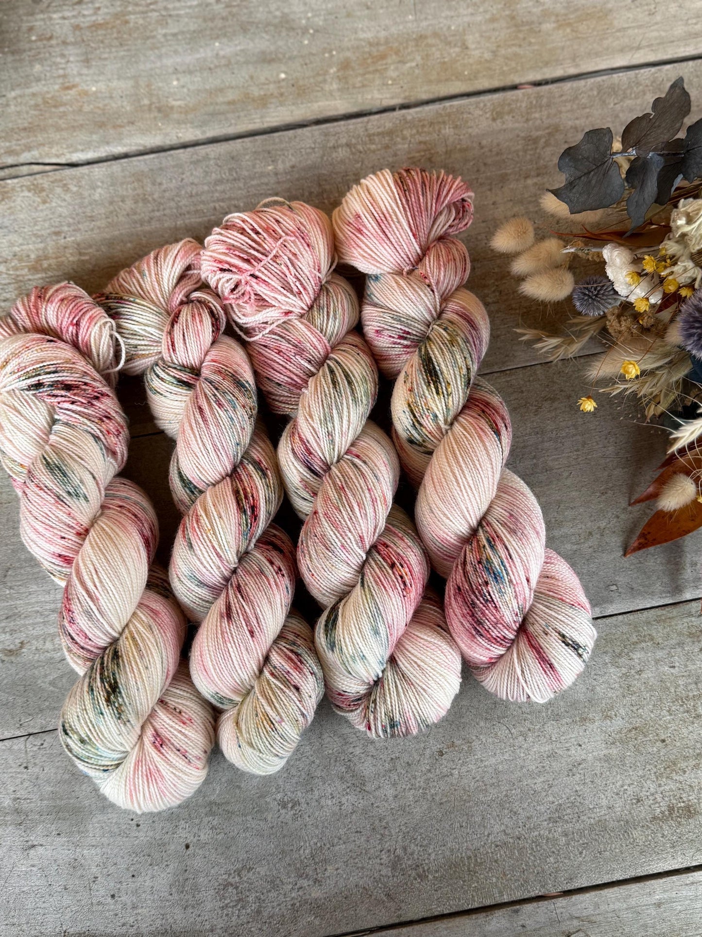Laine teinte à la main coloris ZORA Fingering Mérinos ou Mérinos nylon ou Dk Mérinos ou Lace Mohair et soie