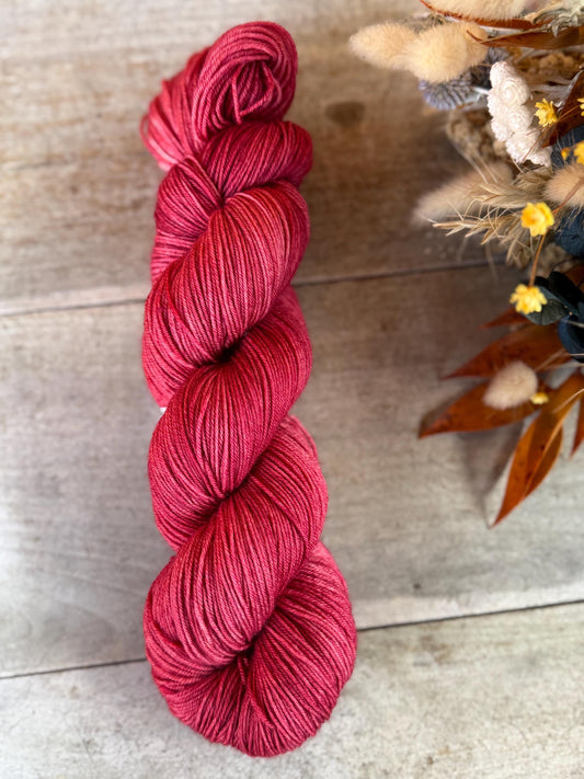 Laine teinte à la main Jasmine  Fingering Mérinos ou Mérinos nylon ou DK Mérinos ou Lace Mohair et soie