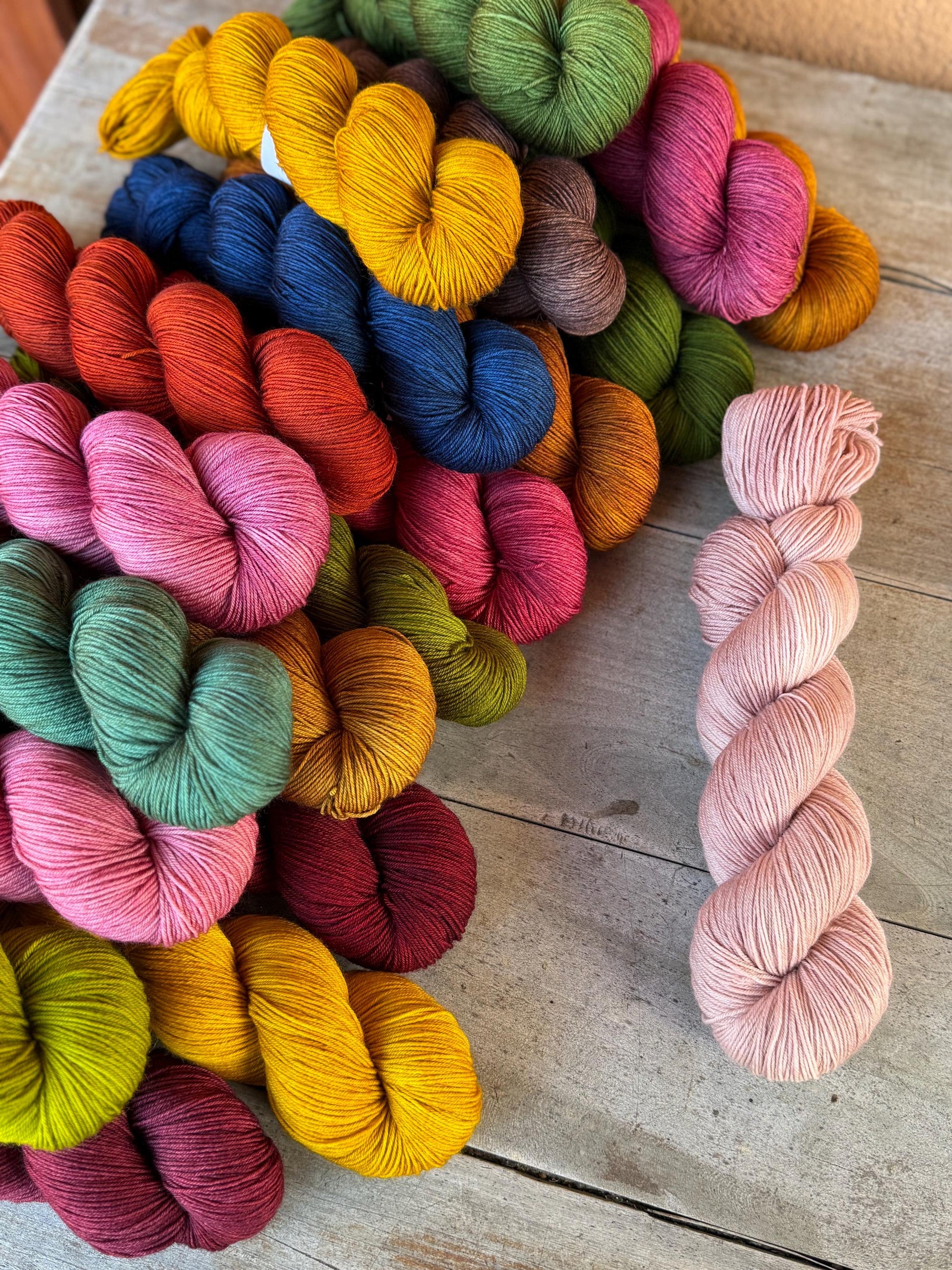 Laine teinte à la main Indigo Fingering Mérinos ou Mérinos nylon ou DK Mérinos ou Lace Mohair et soie