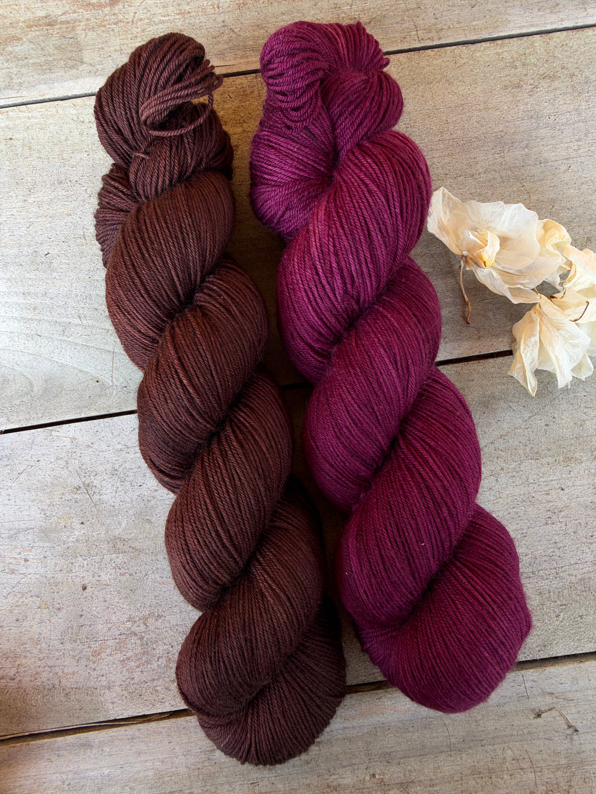 BROWNIE - Laine teinte à la main - Base au choix : Fingering Mérinos avec ou sans nylon / DK Mérinos / Kid Mohair et Soie
