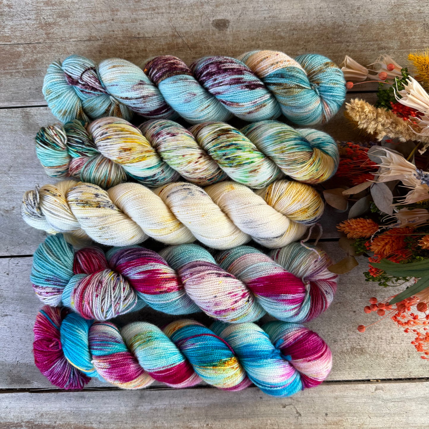 Kit de laine pour tricoter l’Extra Lite Bright Sweater par Wool and Pine