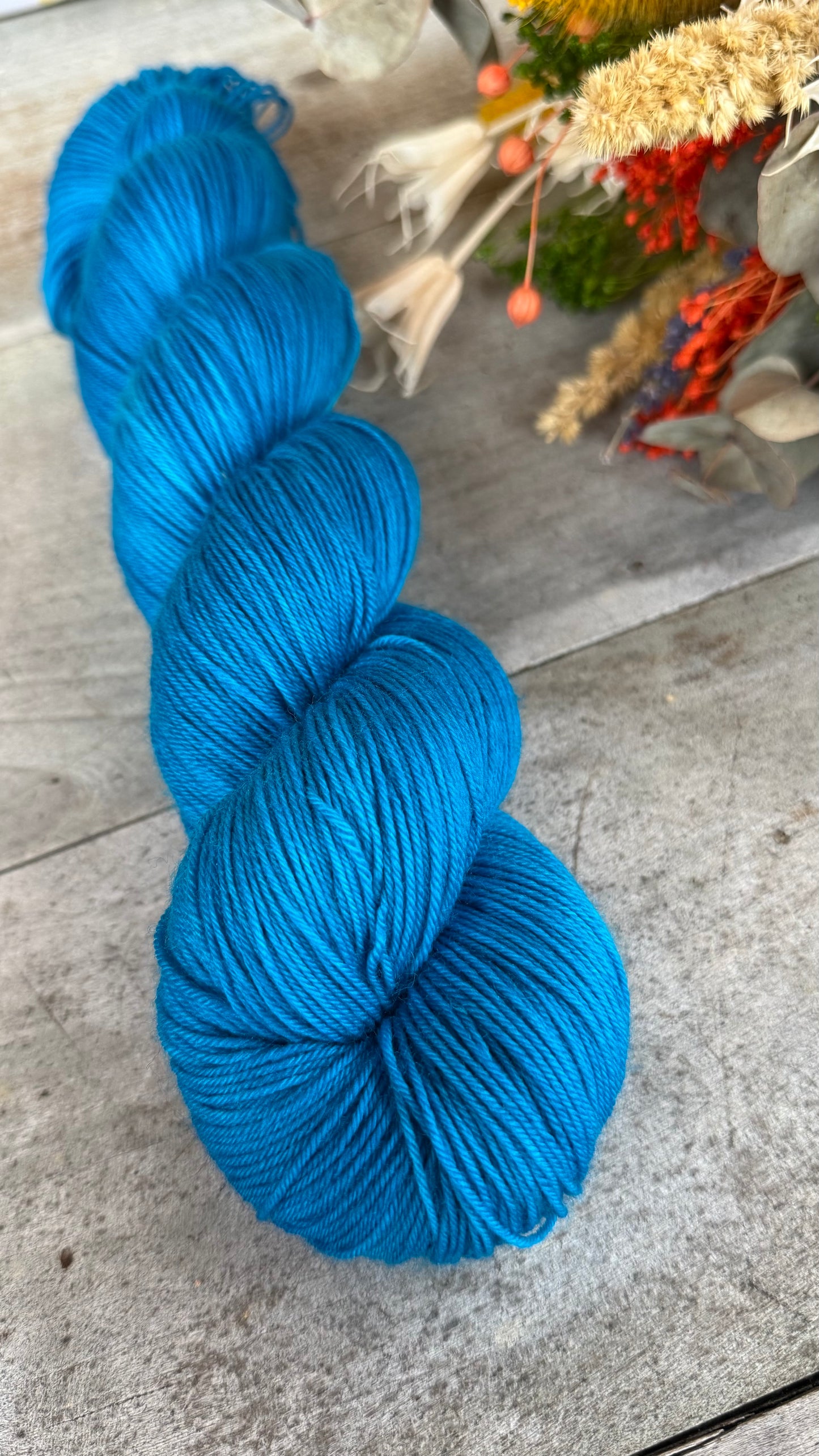 BRUT - Laine teinte à la main - Base au choix : Fingering Mérinos avec ou sans nylon / DK Mérinos / Kid Mohair et Soie