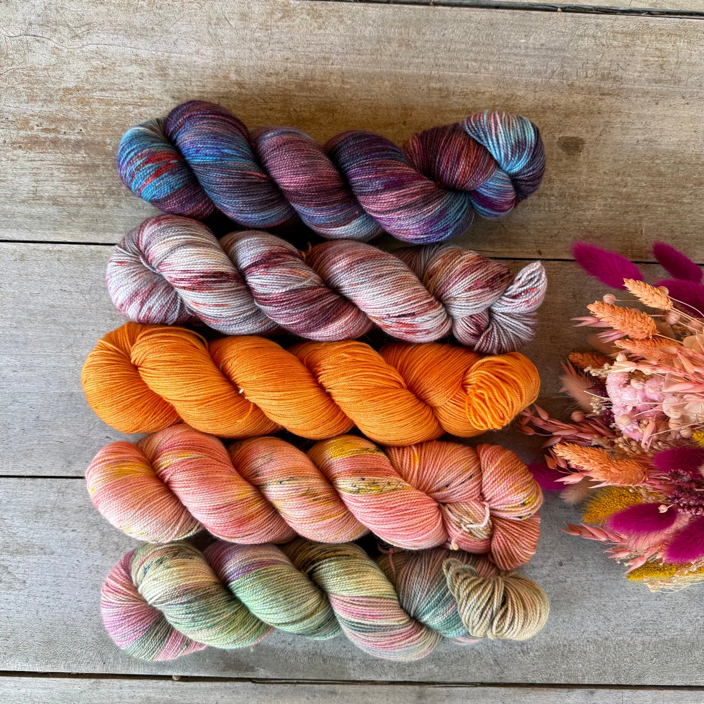 Kit de laine pour tricoter l’Extra Lite Bright Sweater par Wool and Pine