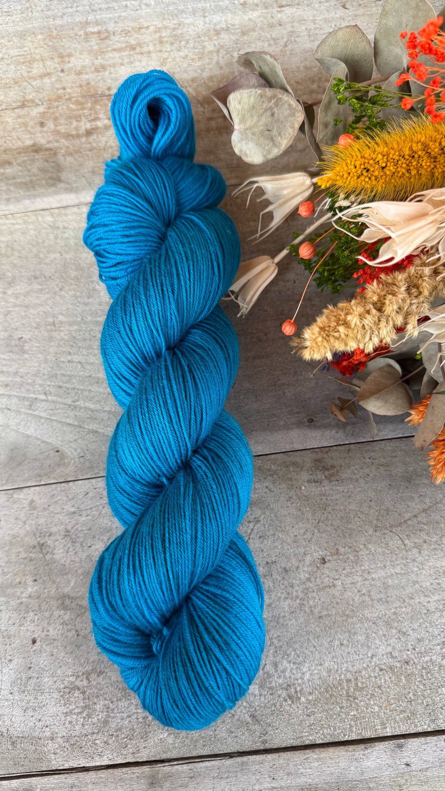 BRUT - Laine teinte à la main - Base au choix : Fingering Mérinos avec ou sans nylon / DK Mérinos / Kid Mohair et Soie