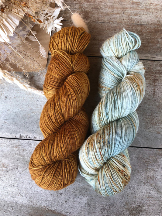 NINA - Laine teinte à la main - Base au choix : Fingering Mérinos avec ou sans nylon / DK Mérinos / Kid Mohair et Soie