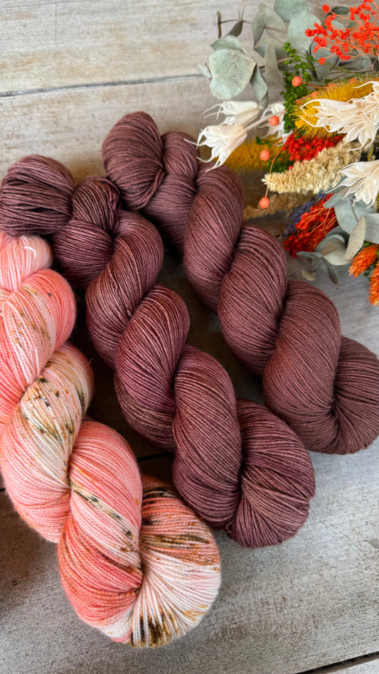 CHOCO - Laine teinte à la main - Base au choix : Fingering Mérinos avec ou sans nylon / DK Mérinos / Kid Mohair et Soie