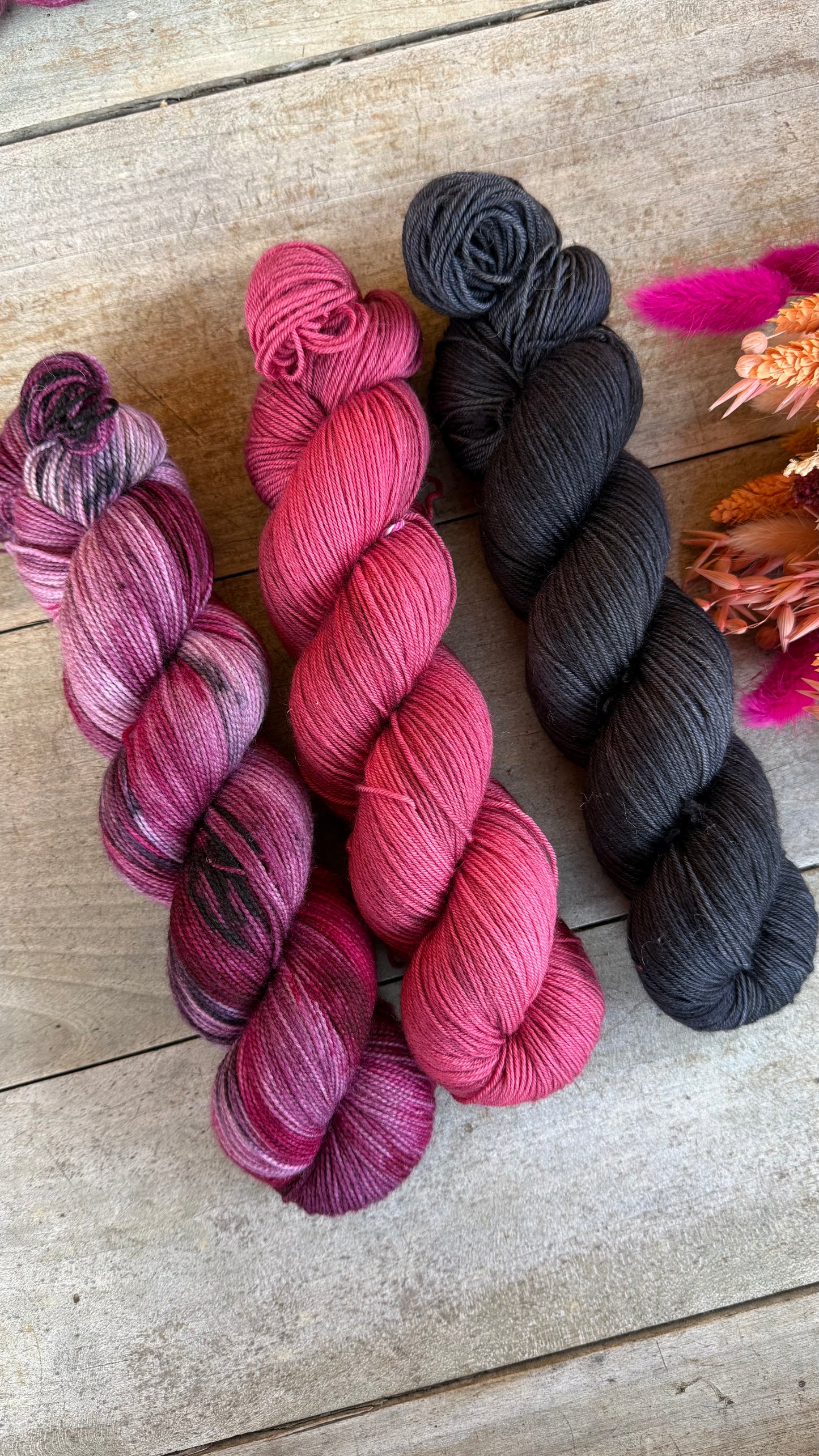 BERTILLE - Laine teinte à la main - Base au choix : Fingering Mérinos avec ou sans nylon / DK Mérinos / Kid Mohair et Soie