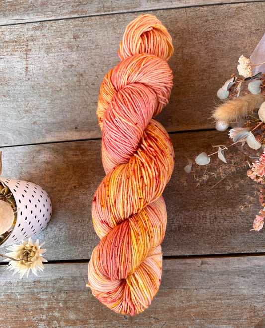 ROSE CITRON - Laine teinte à la main - Base au choix : Fingering Mérinos avec ou sans nylon / DK Mérinos / Kid Mohair et Soie