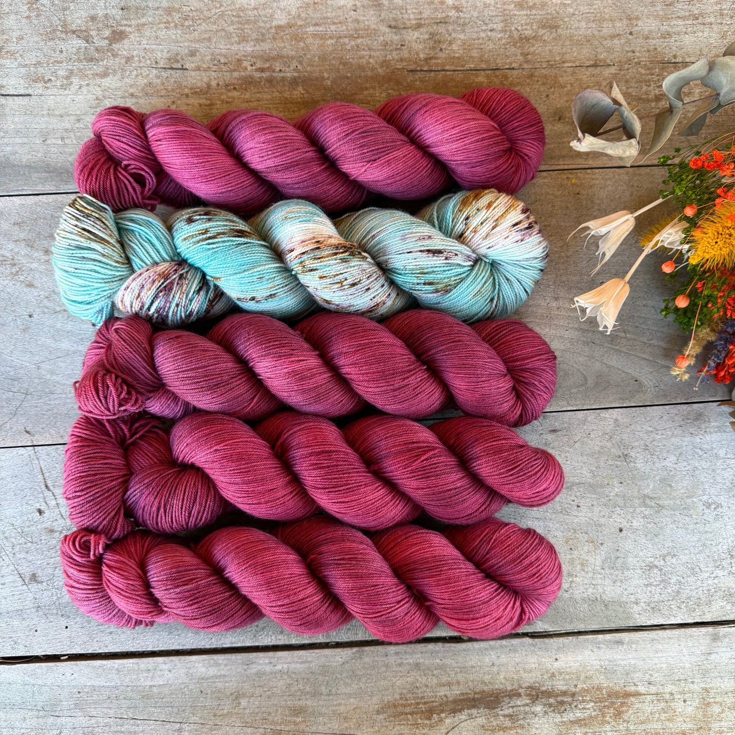 Kit de laine pour tricoter le Dragonfly Sweater par Elenor Mortensen