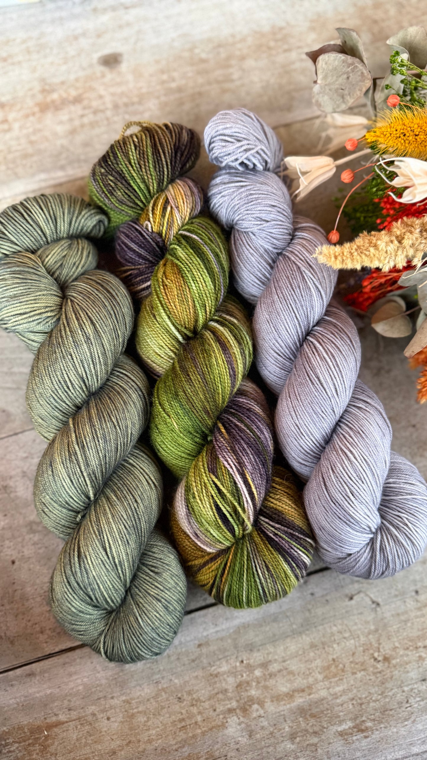 PERLE - Laine teinte à la main - Base au choix : Fingering Mérinos avec ou sans nylon / DK Mérinos / Kid Mohair et Soie