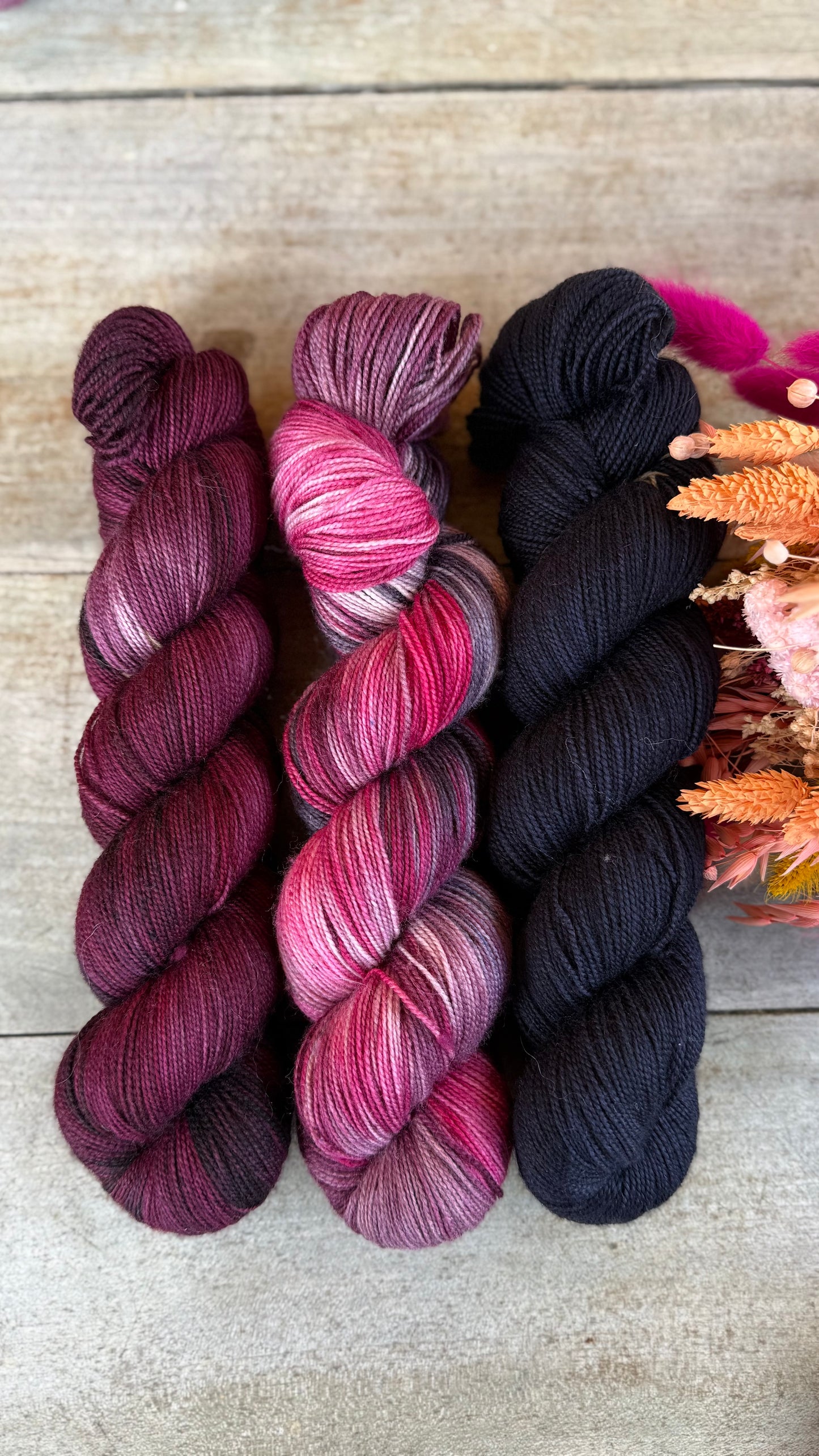 BERTILLE - Laine teinte à la main - Base au choix : Fingering Mérinos avec ou sans nylon / DK Mérinos / Kid Mohair et Soie
