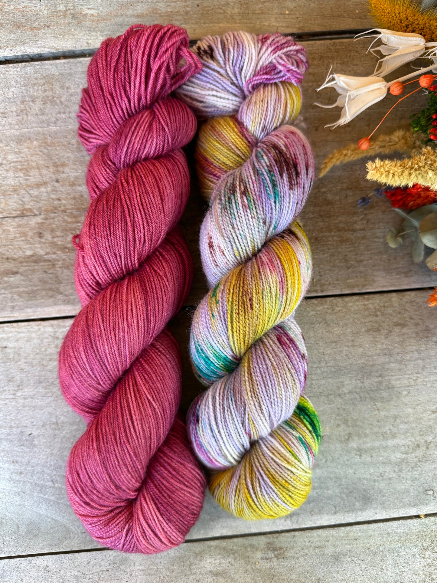 DOLORÈS - Laine teinte à la main - Fingering Mérinos Nylon superwash