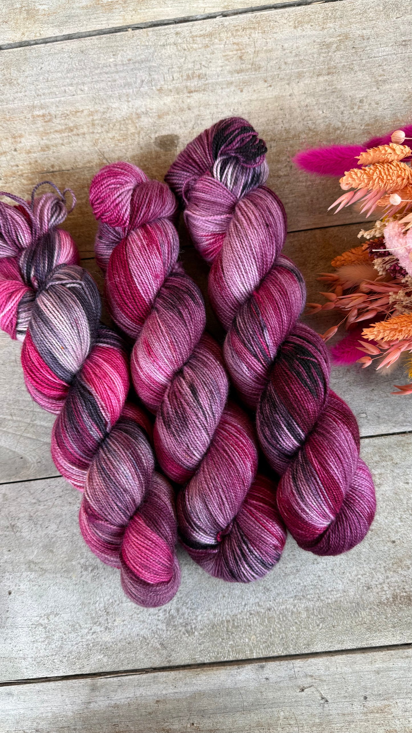 BERTILLE - Laine teinte à la main - Base au choix : Fingering Mérinos avec ou sans nylon / DK Mérinos / Kid Mohair et Soie