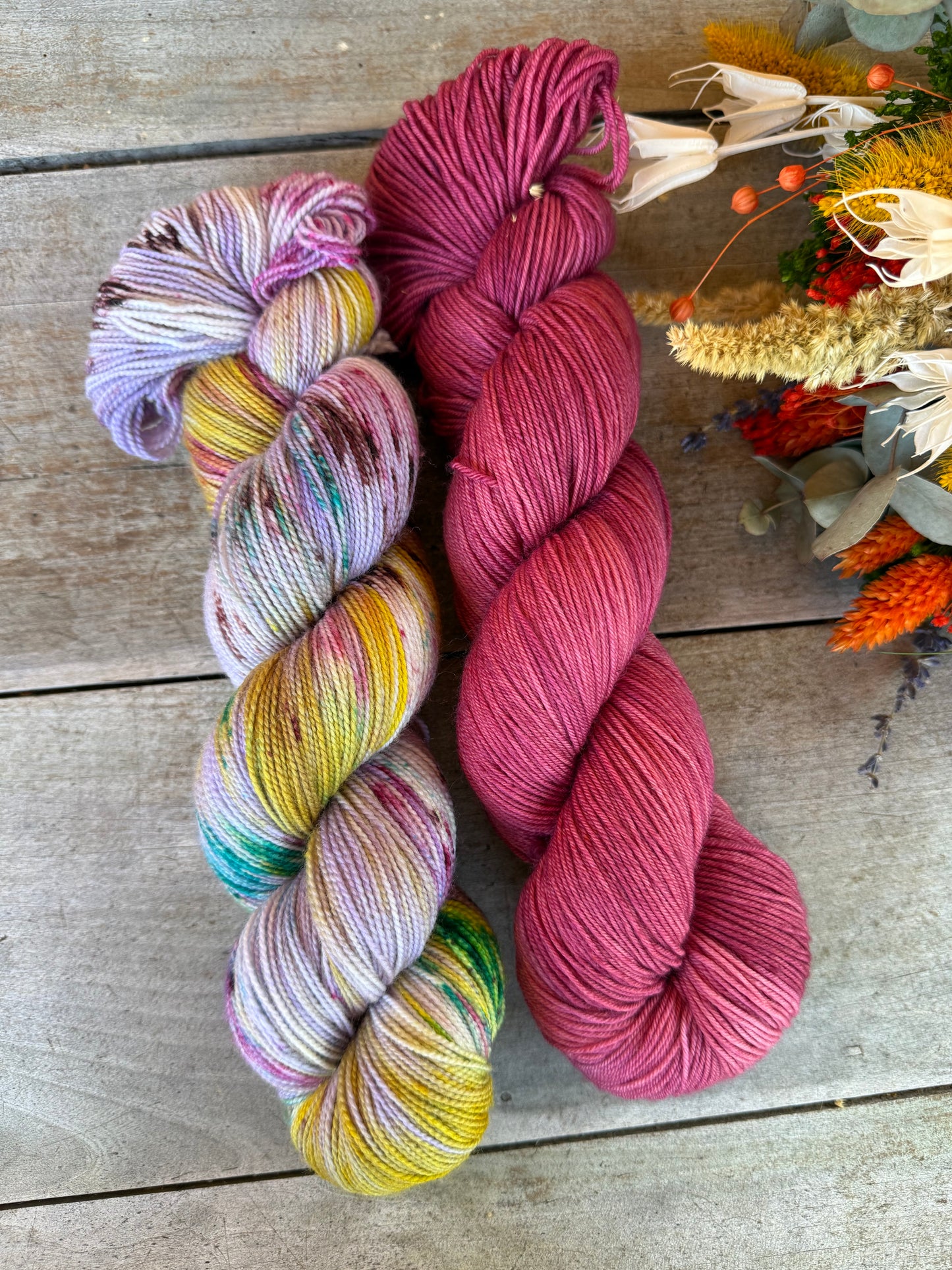 DOLORÈS - Laine teinte à la main - Fingering Mérinos Nylon superwash