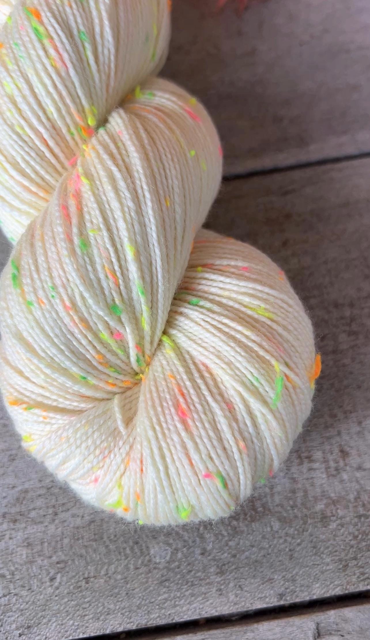 NATURELLE - Laine Néon Nep Donegal Mérinos superwash Fingering Non teinte