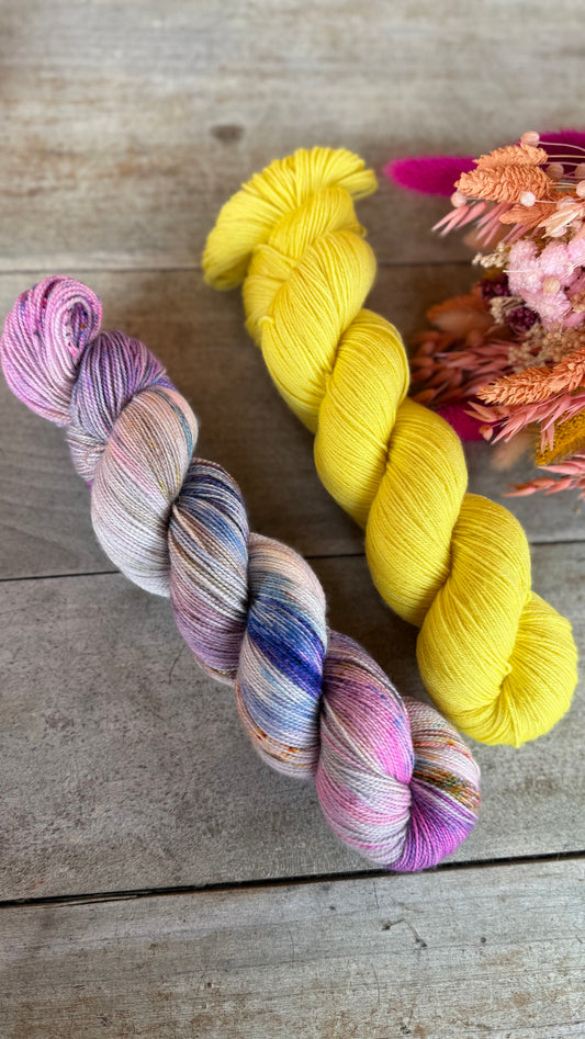 DAPHNÉ - Laine teinte à la main - Fingering Mérinos Nylon superwash