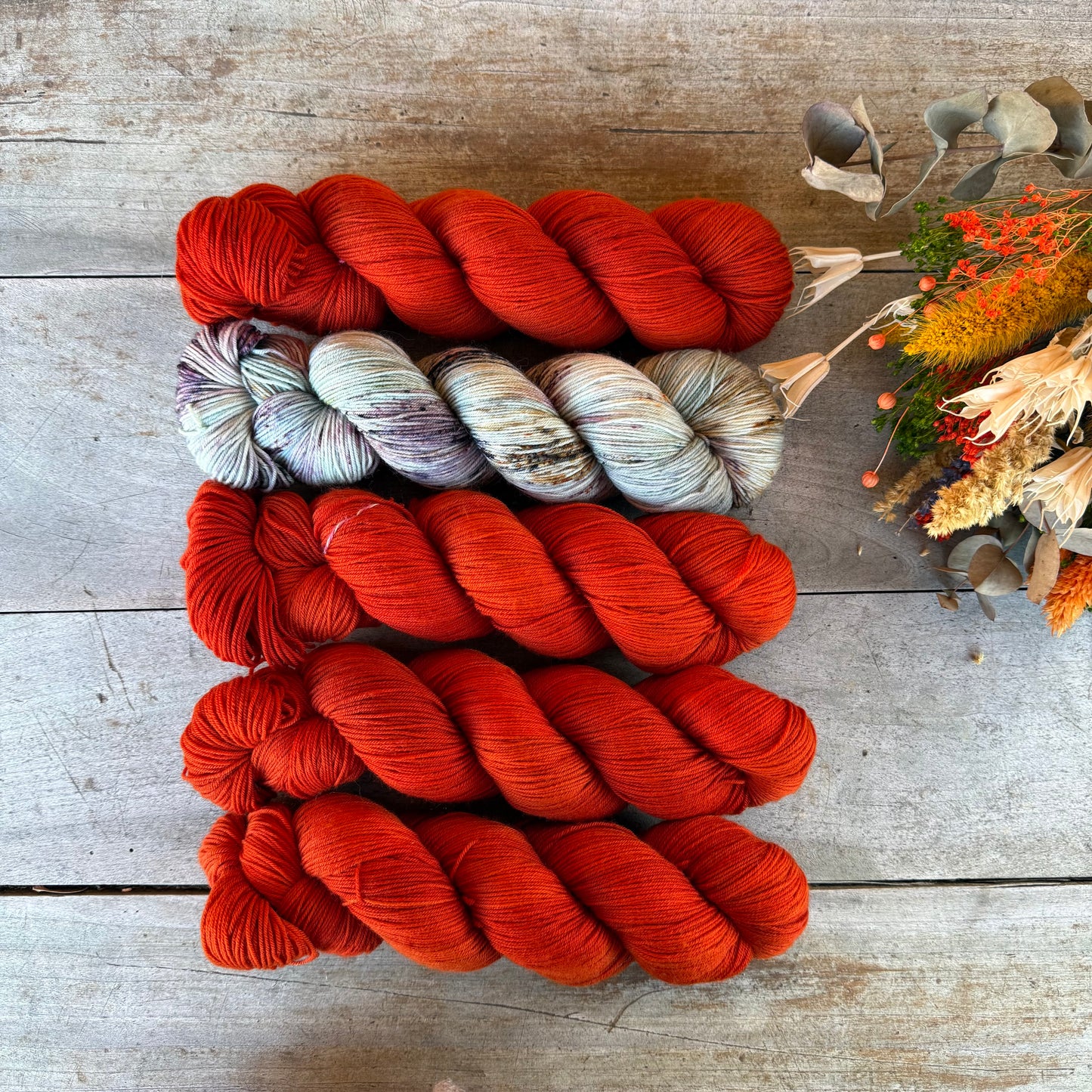 Kit de laine pour tricoter le Dragonfly Sweater par Elenor Mortensen