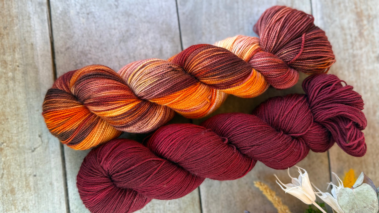 OLYMPIA - Laine teinte à la main - Fingering Mérinos Nylon superwash