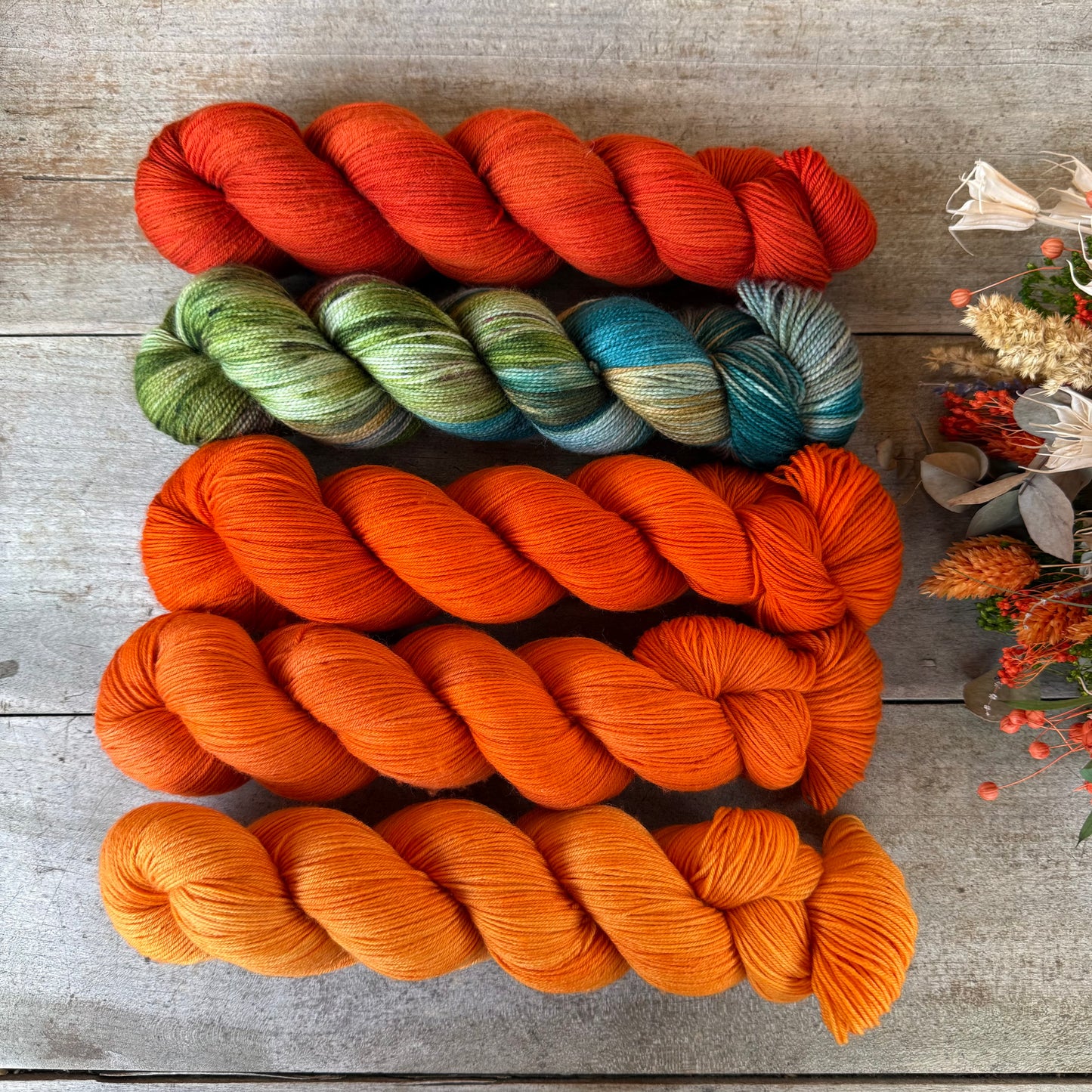 Kit de laine pour tricoter le Dragonfly Sweater par Elenor Mortensen