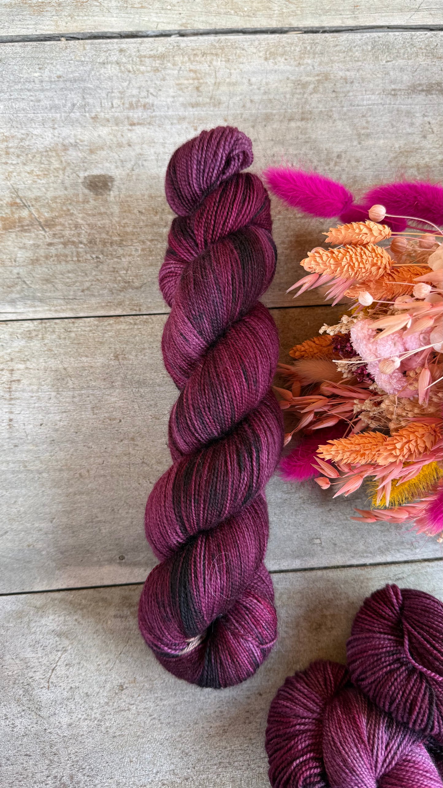 BERTHE - Laine teinte à la main - Base au choix : Fingering Mérinos avec ou sans nylon / DK Mérinos / Kid Mohair et Soie