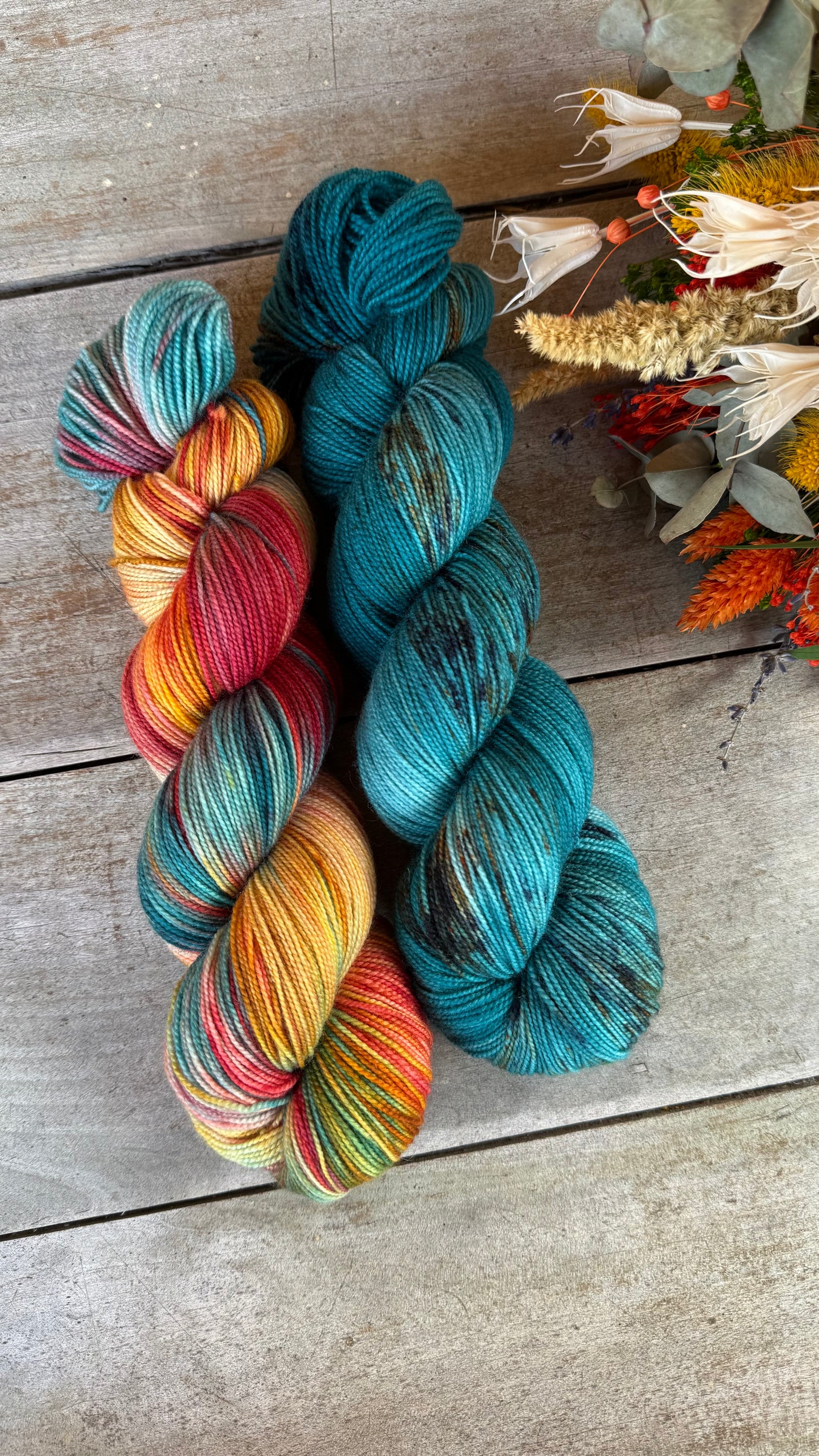 AFRICA FLASH - Laine teinte à la main - Fingering Mérinos Nylon superwash