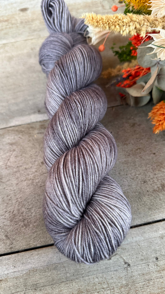 MOUSE - Laine teinte à la main - Base au choix : Fingering Mérinos avec ou sans nylon / DK Mérinos / Kid Mohair et Soie