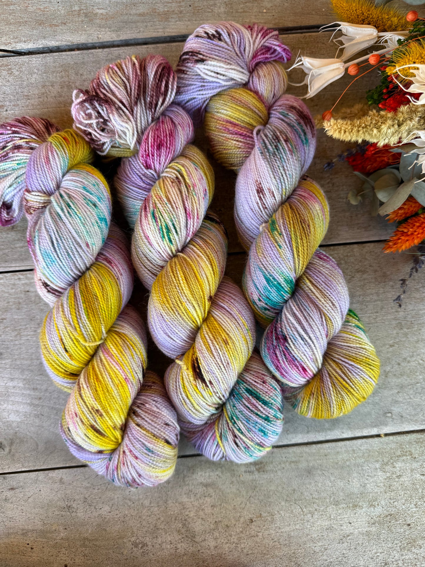 DOLORÈS - Laine teinte à la main - Fingering Mérinos Nylon superwash