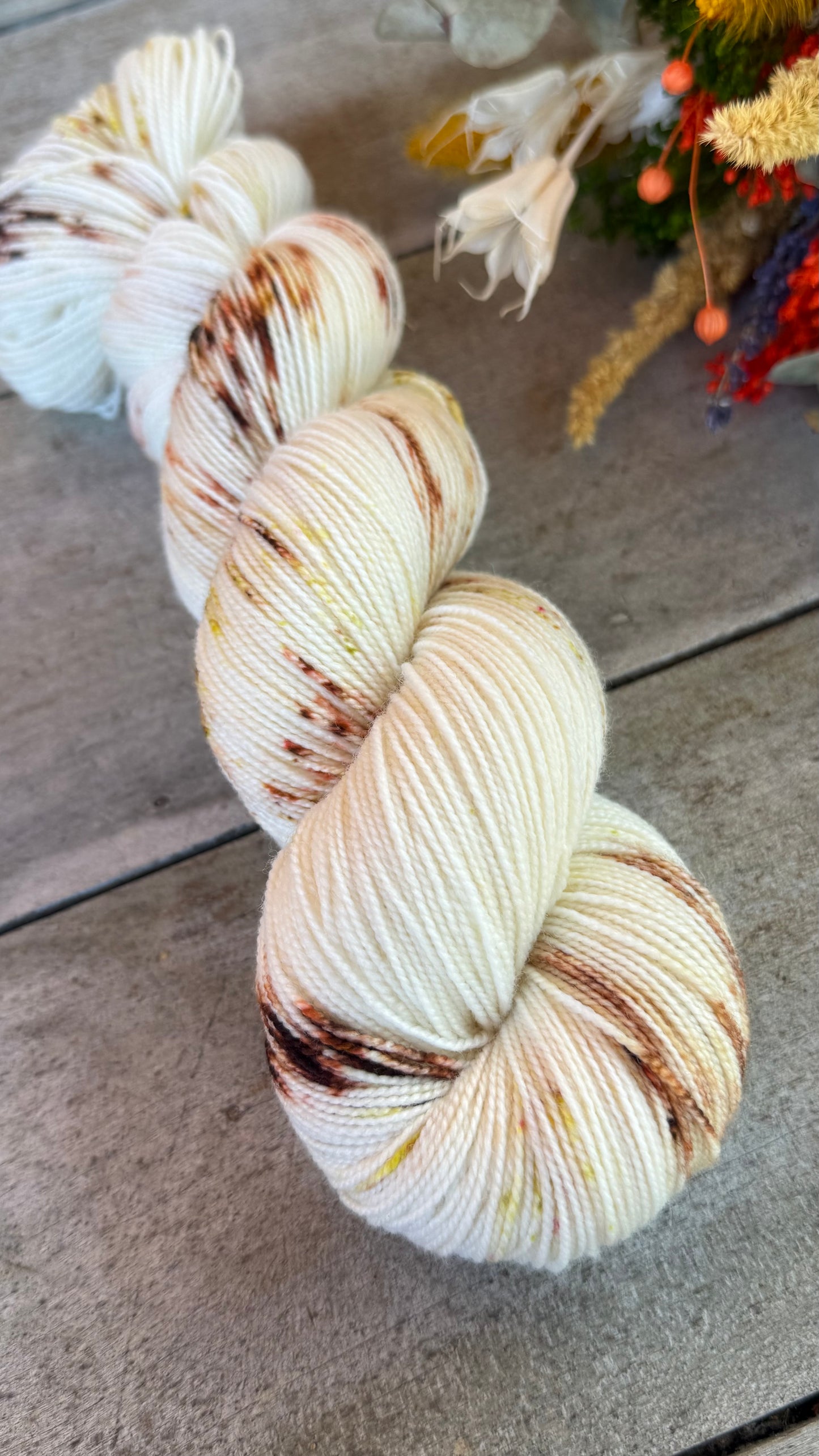 CAFÉ LATTE- Laine teinte à la main - Base au choix : Fingering Mérinos avec ou sans nylon / DK Mérinos / Kid Mohair et Soie