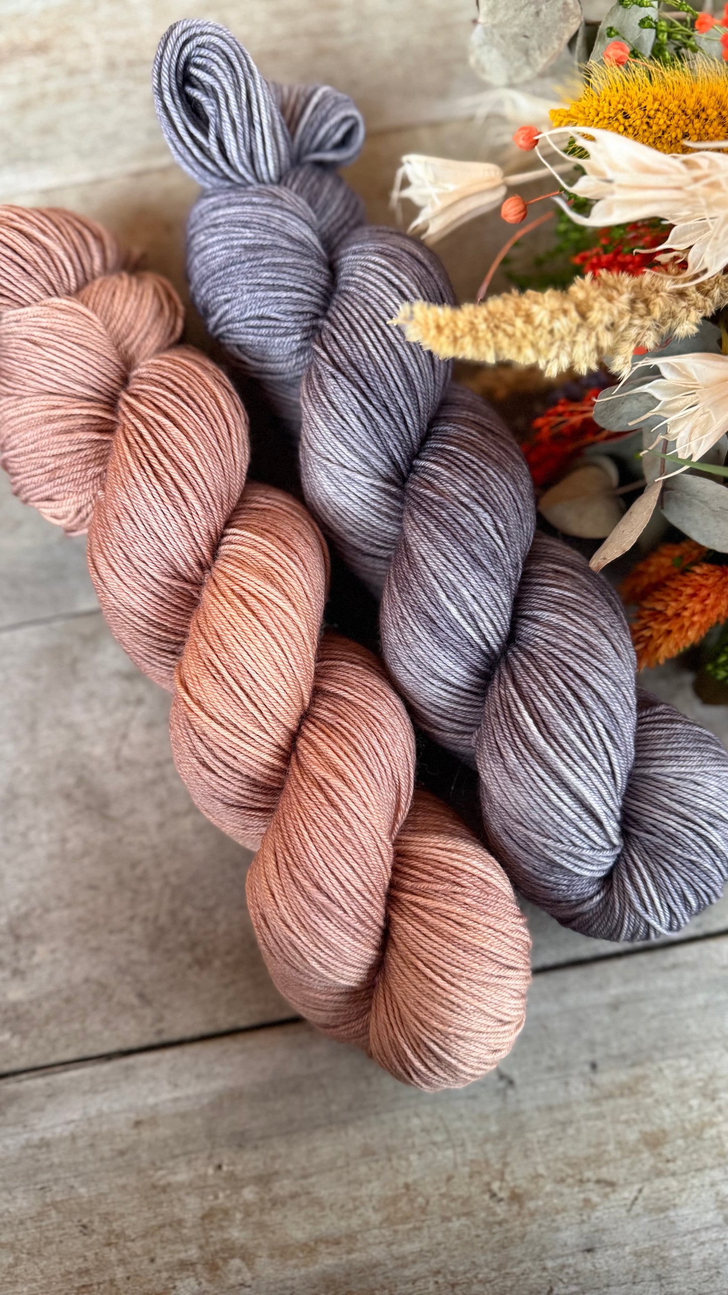 VIEUX ROSE - Laine teinte à la main - Base au choix : Fingering Mérinos avec ou sans nylon / DK Mérinos / Kid Mohair et Soie