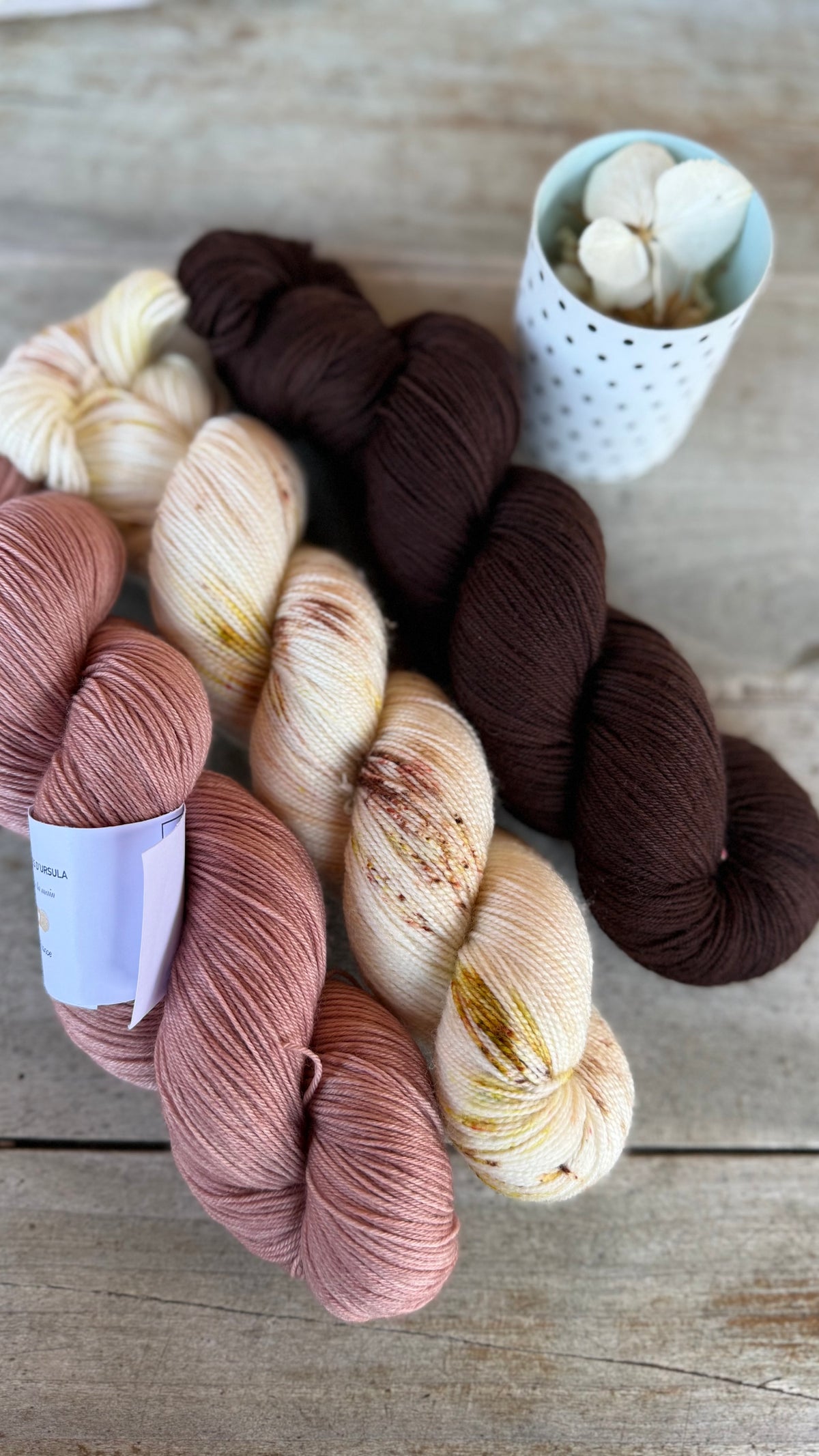 BROWNIE - Laine teinte à la main - Base au choix : Fingering Mérinos avec ou sans nylon / DK Mérinos / Kid Mohair et Soie