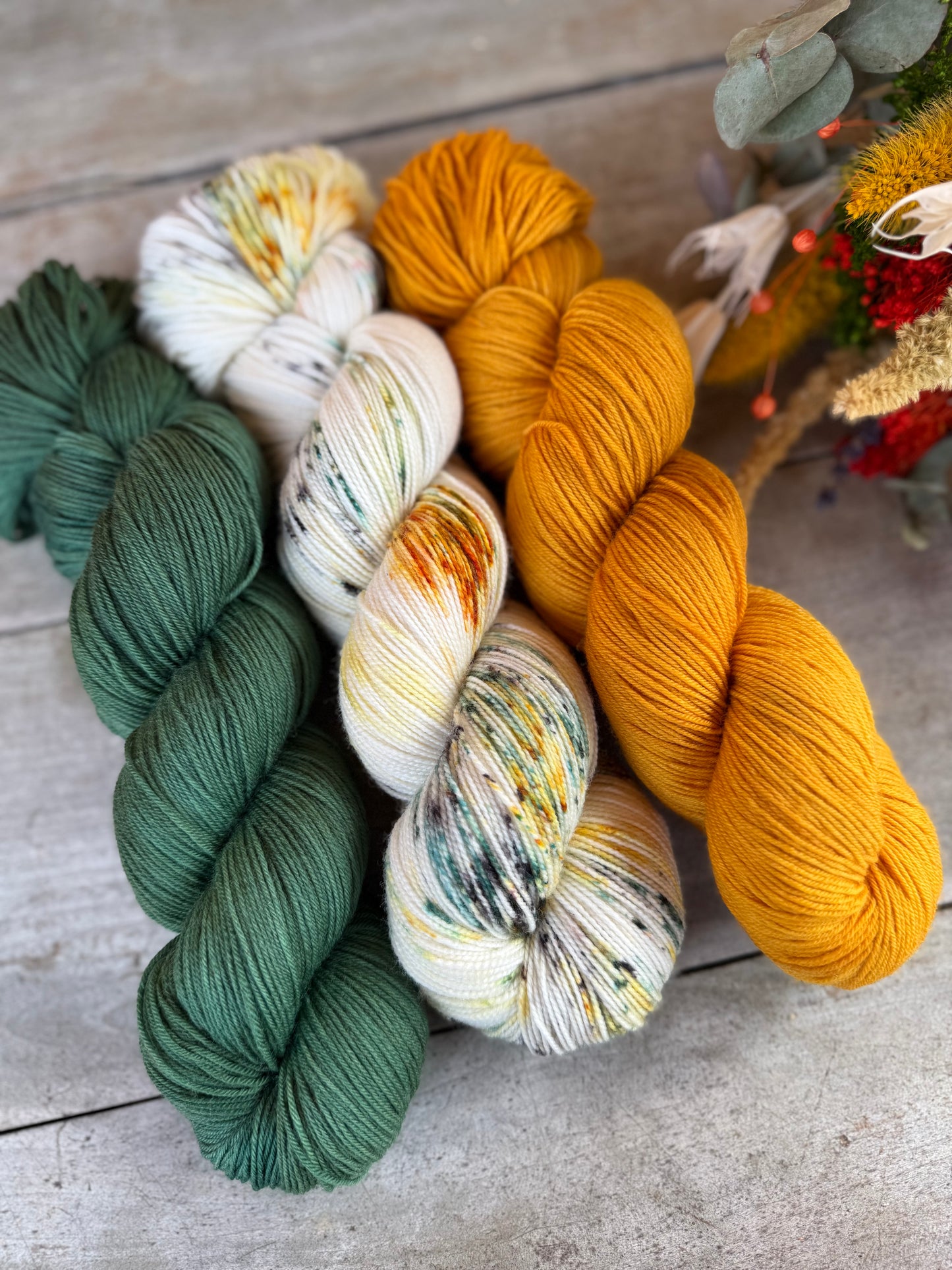 CITRON MENTHE - Laine teinte à la main - Base au choix : Fingering Mérinos avec ou sans nylon / DK Mérinos / Kid Mohair et Soie