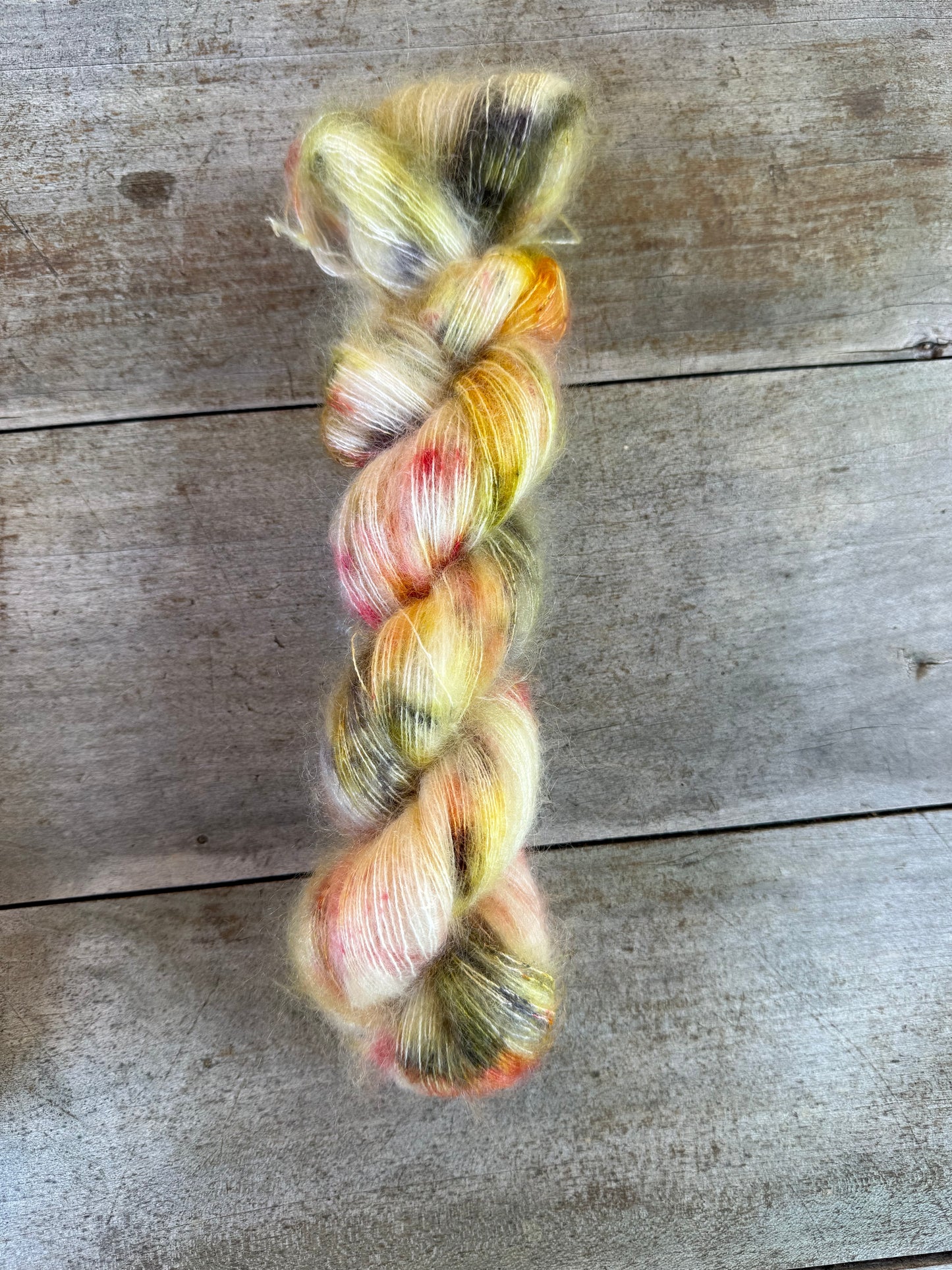 ALINE - Laine teinte à la main - Base au choix : Fingering Mérinos avec ou sans nylon / DK Mérinos / Kid Mohair et Soie