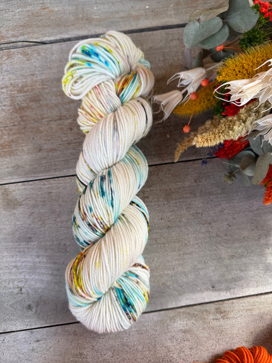 NEW YORK- Laine teinte à la main - Base au choix : Fingering Mérinos avec ou sans nylon / DK Mérinos / Kid Mohair et Soie