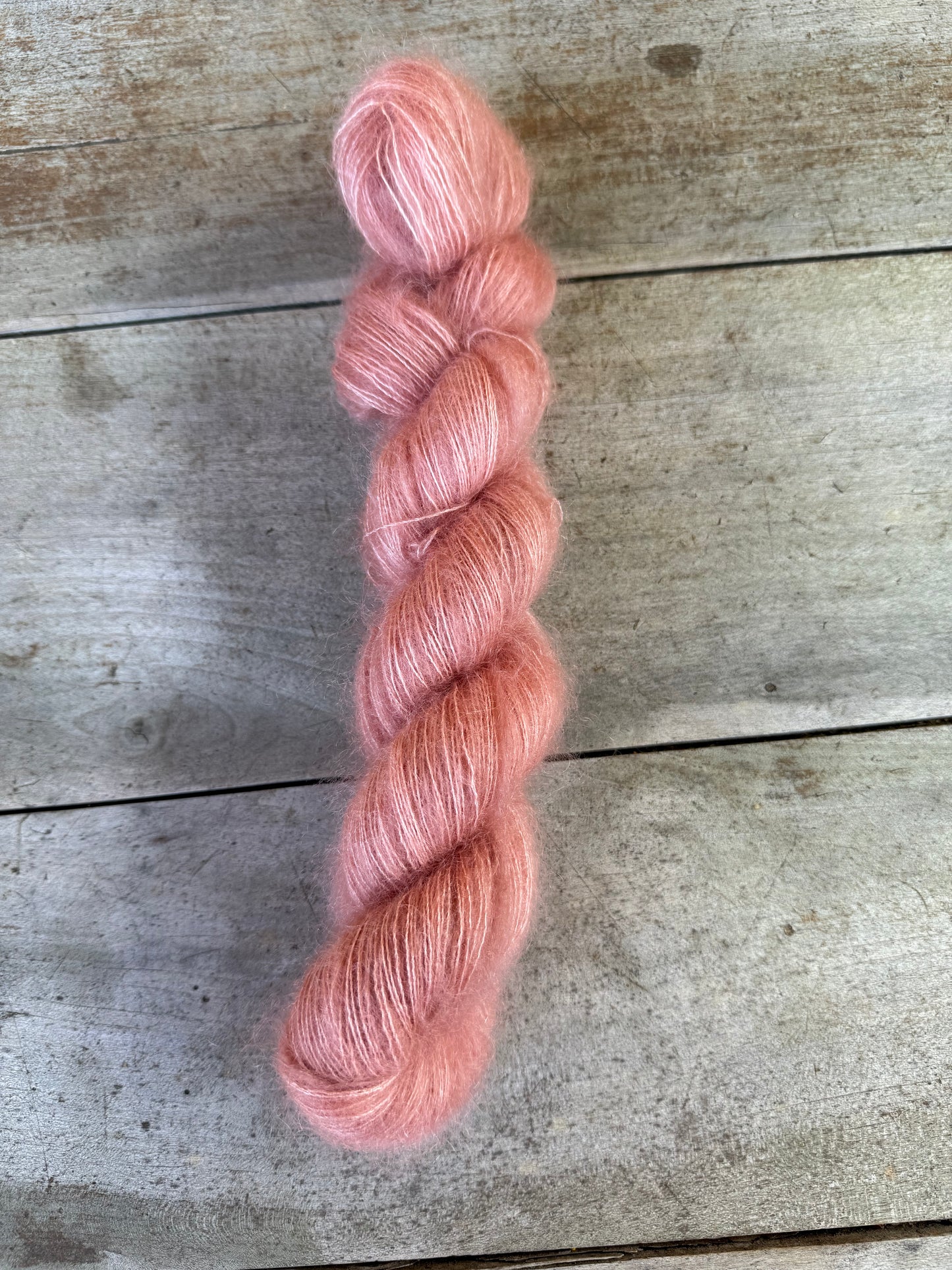 ROSÉE - Laine teinte à la main - Base au choix : Fingering Mérinos avec ou sans nylon / DK Mérinos / Kid Mohair et Soie