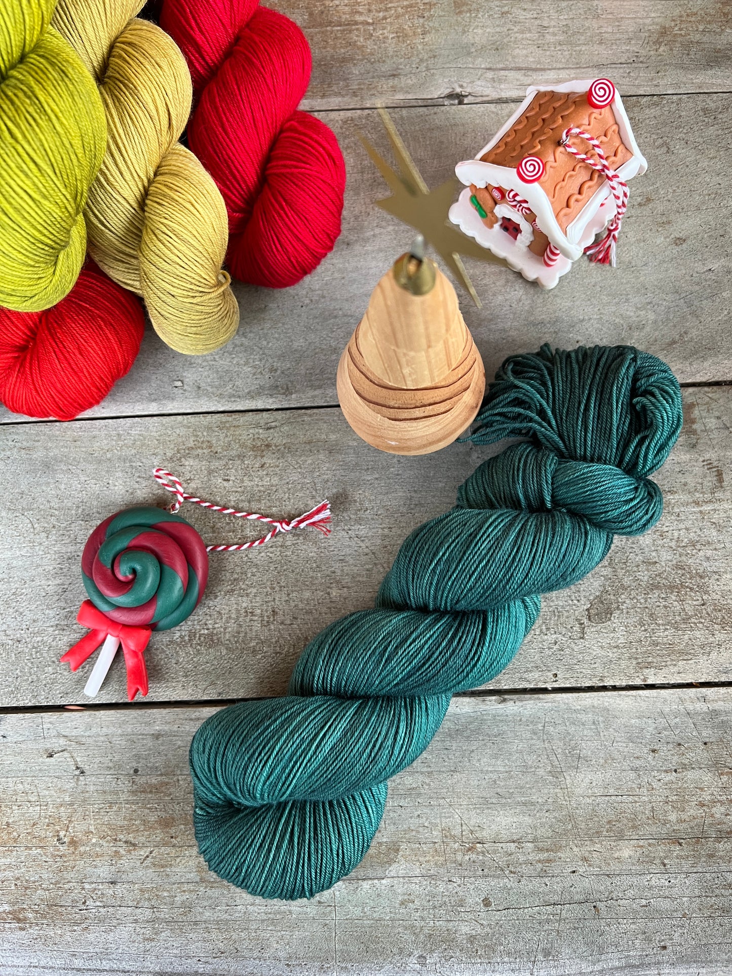 FÔRET - Laine teinte à la main - Base au choix : Fingering Mérinos avec ou sans nylon / DK Mérinos / Kid Mohair et Soie (Copie)
