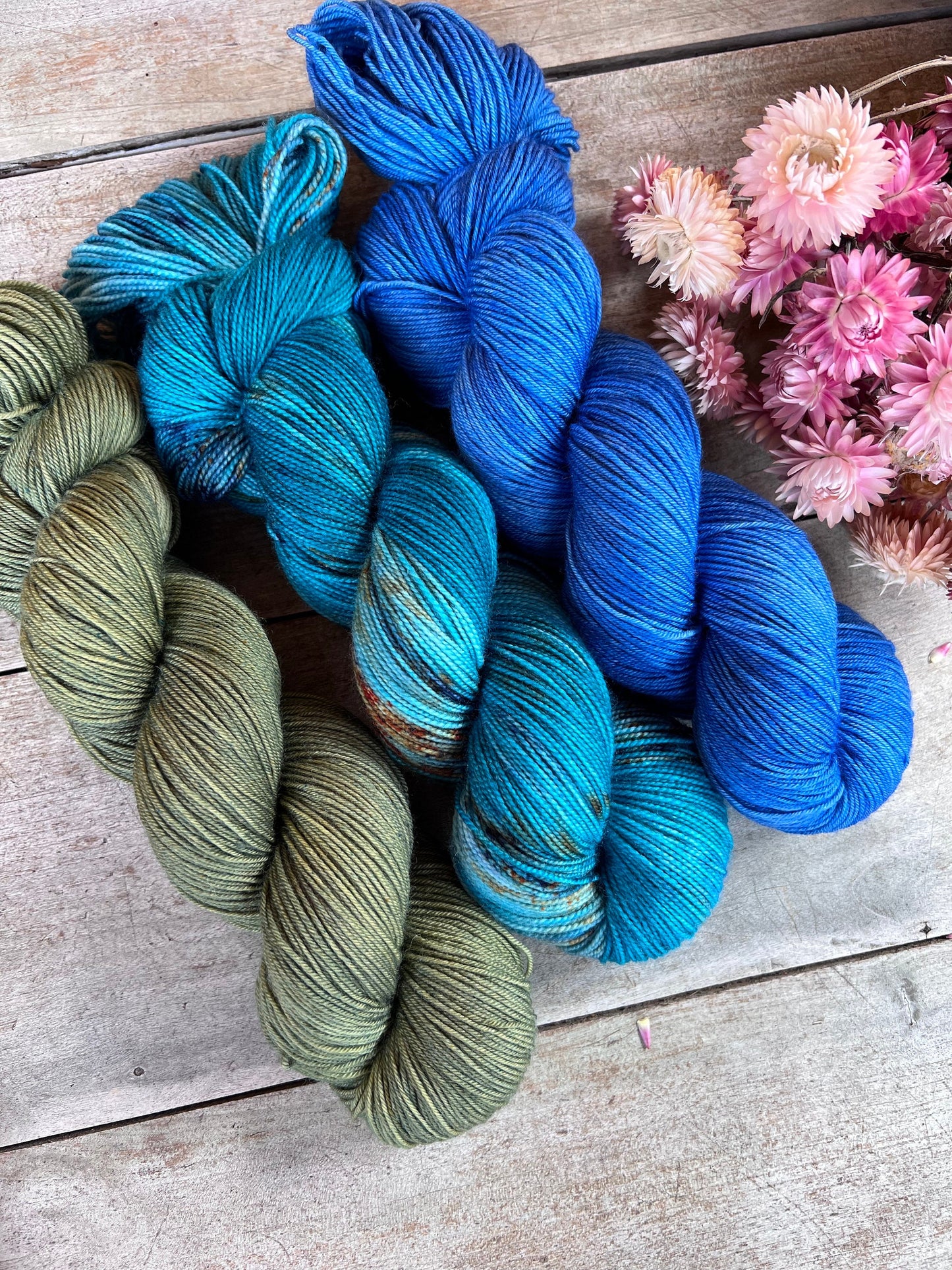 ANGEL - Laine teinte à la main - Base au choix : Fingering Mérinos avec ou sans nylon / DK Mérinos / Kid Mohair et Soie
