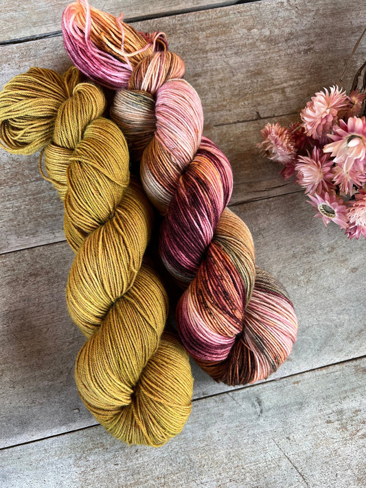 CAMEL - Laine teinte à la main - Base au choix : Fingering Mérinos avec ou sans nylon / DK Mérinos / Kid Mohair et Soie