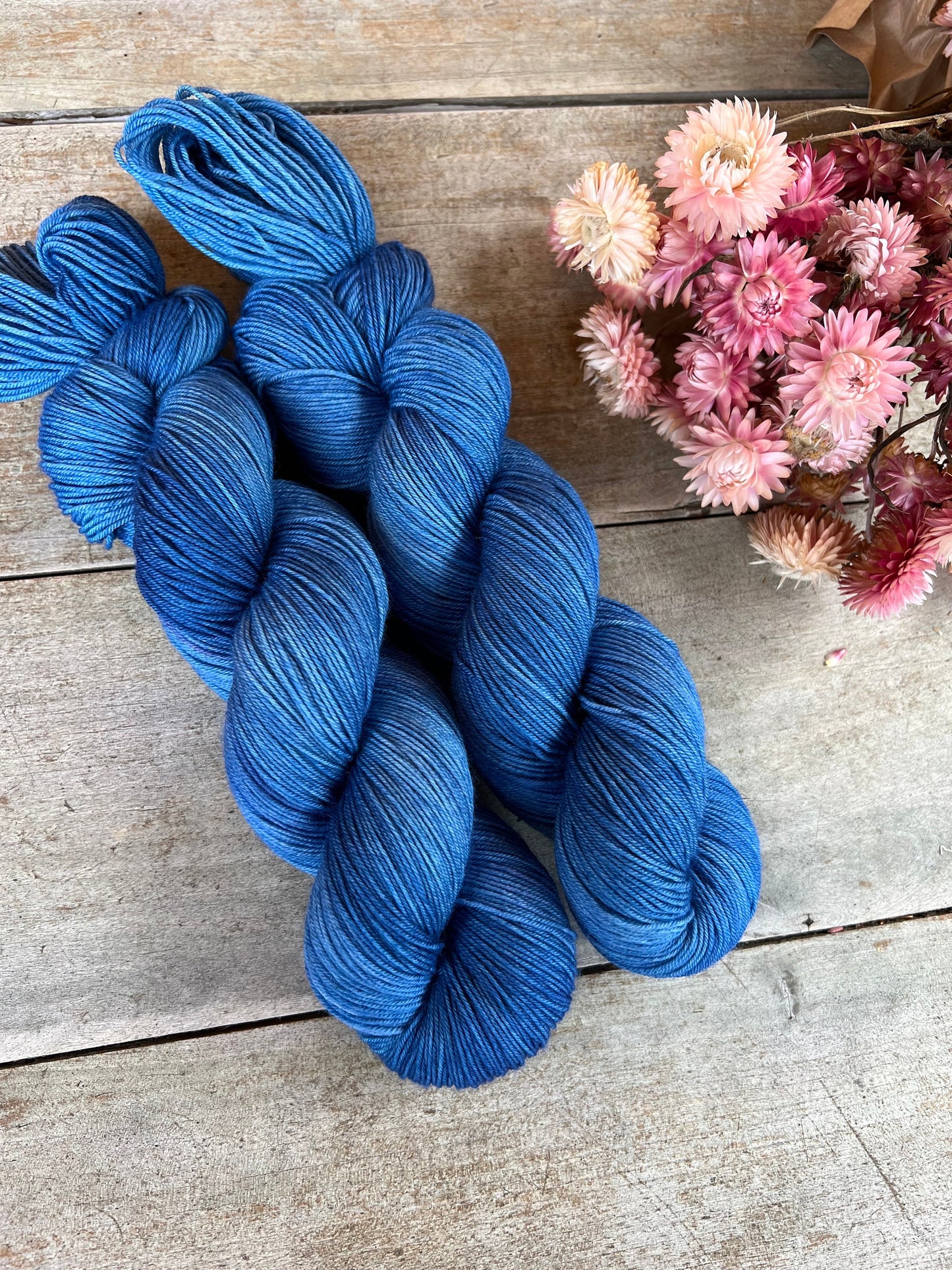 ANGEL - Laine teinte à la main - Base au choix : Fingering Mérinos avec ou sans nylon / DK Mérinos / Kid Mohair et Soie