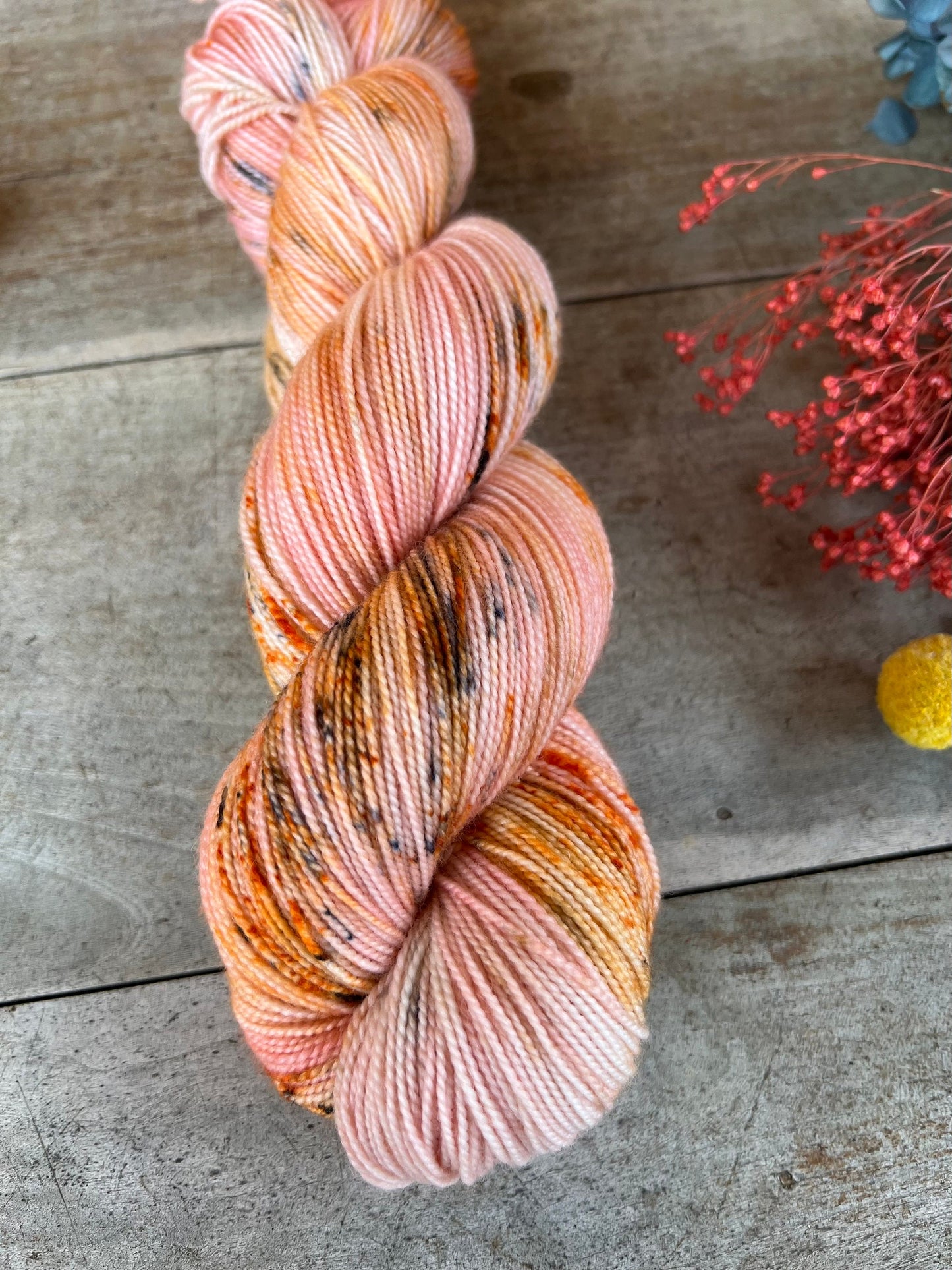 Laine teinte à la main coloris Pomelos Fingering Mérinos ou Mérinos nylon ou DK Mérinos ou Lace Mohair et soie