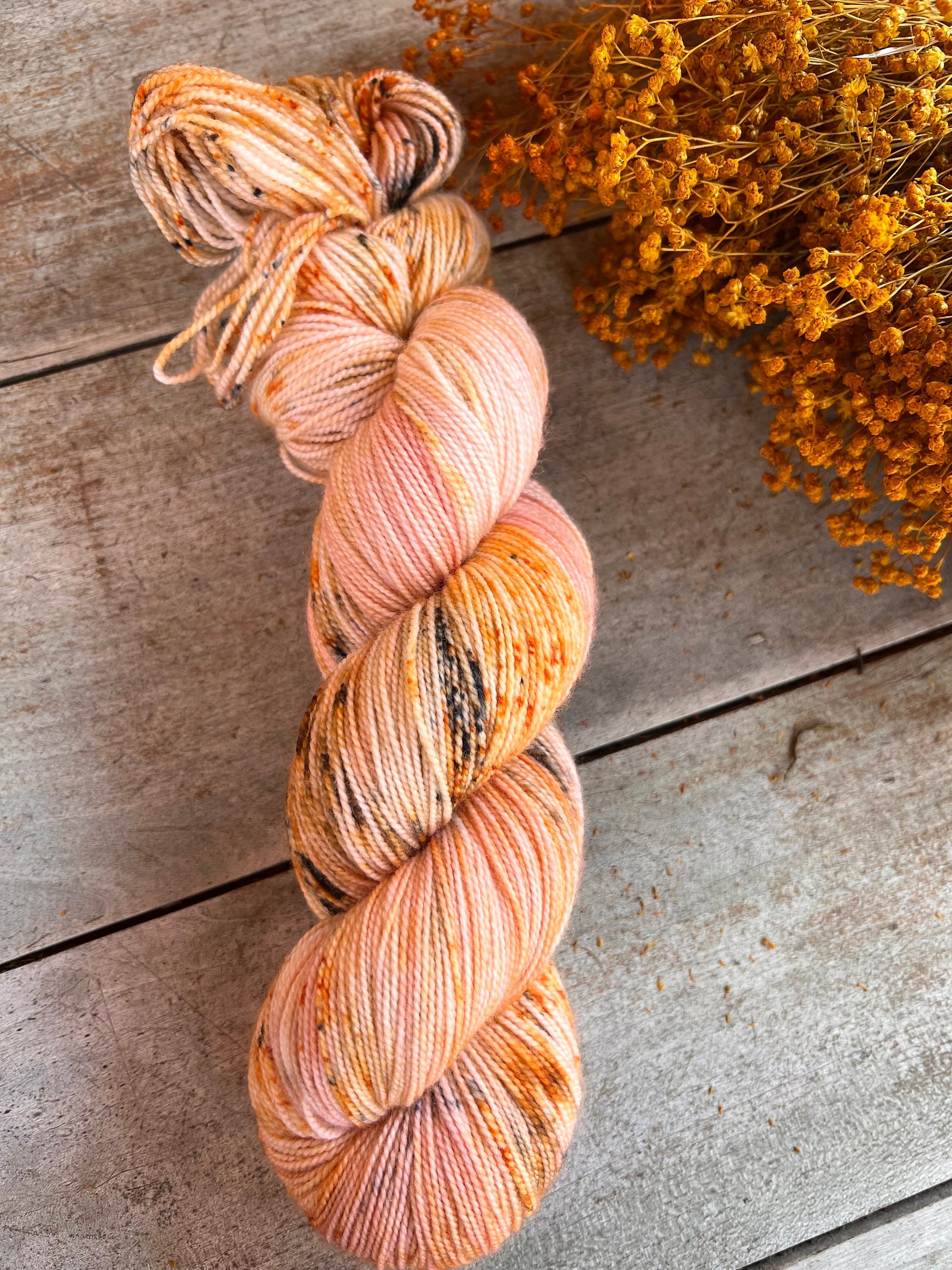 Laine teinte à la main coloris Pomelos Fingering Mérinos ou Mérinos nylon ou DK Mérinos ou Lace Mohair et soie