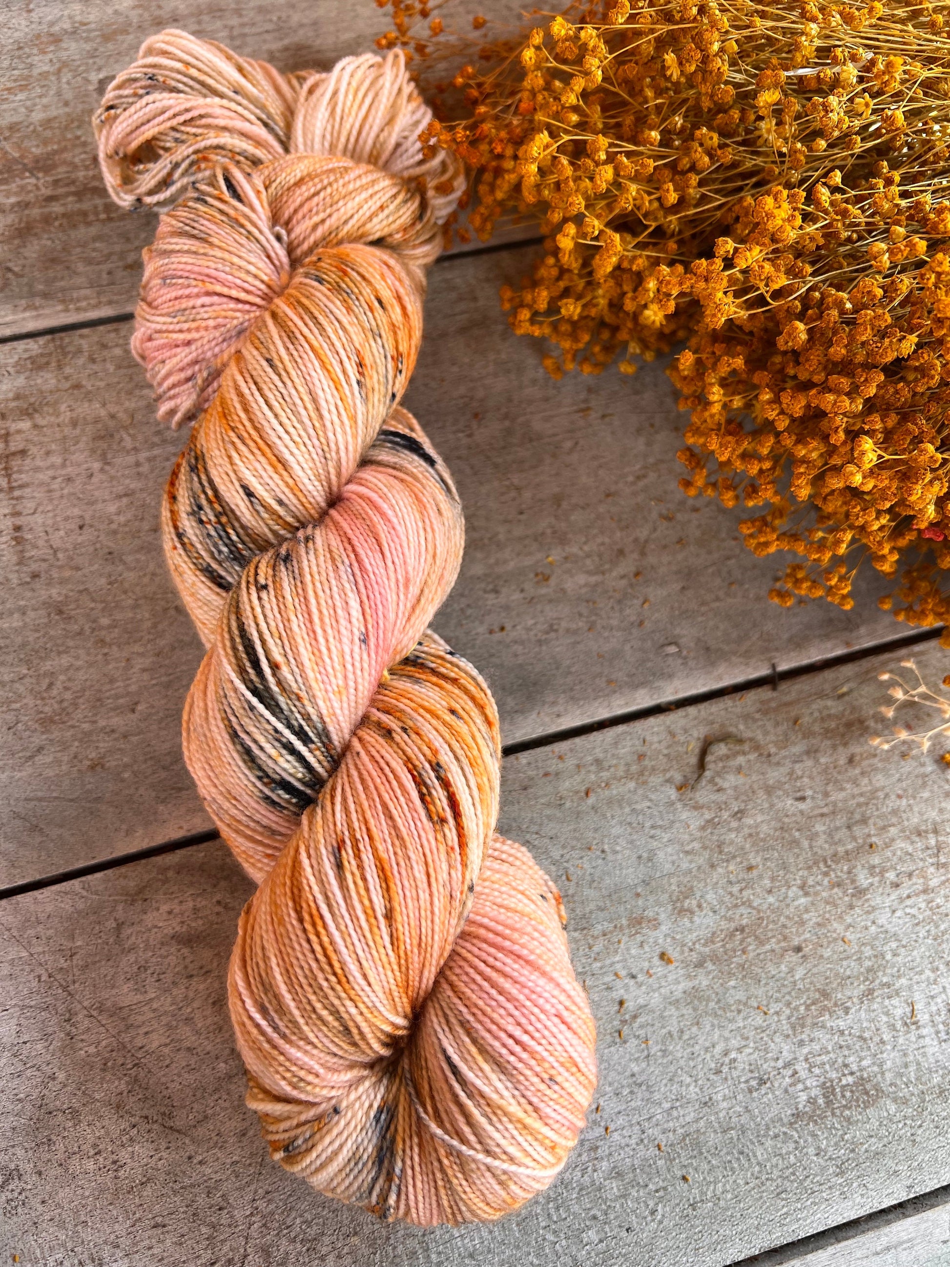 Laine teinte à la main coloris Pomelos Fingering Mérinos ou Mérinos nylon ou DK Mérinos ou Lace Mohair et soie