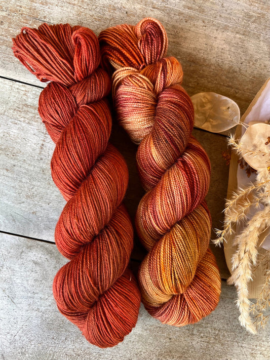 Laine teinte à la main coloris Eve Fingering Mérinos ou Mérinos nylon ou DK Mérinos ou Lace Mohair et soie